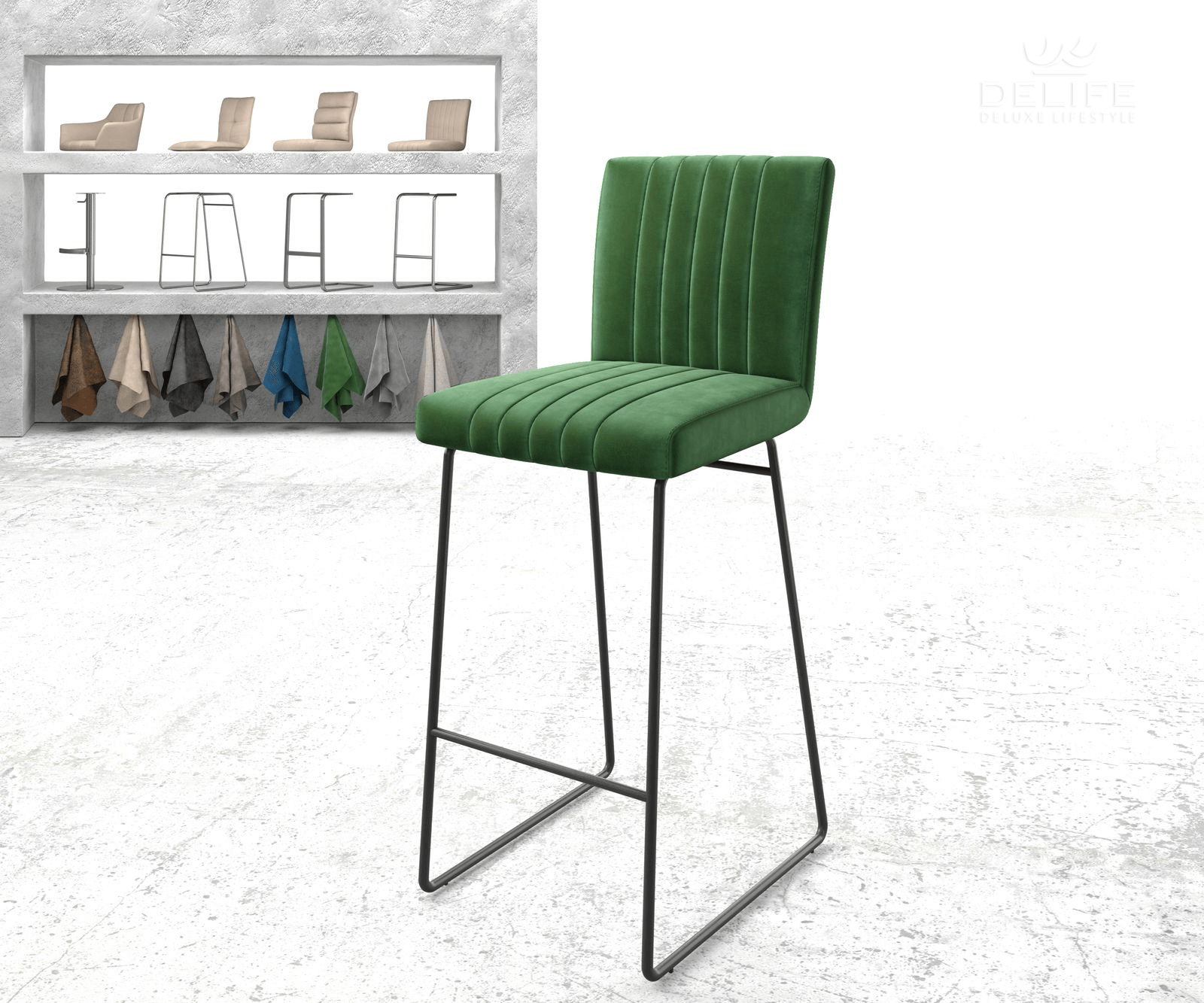 Barska stolica Luiga, Materijal: Baršun