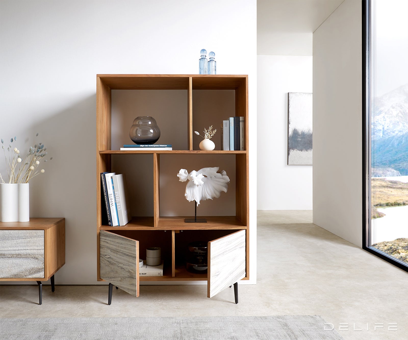 Visoka komoda Kleo, Materijal: Bagrem