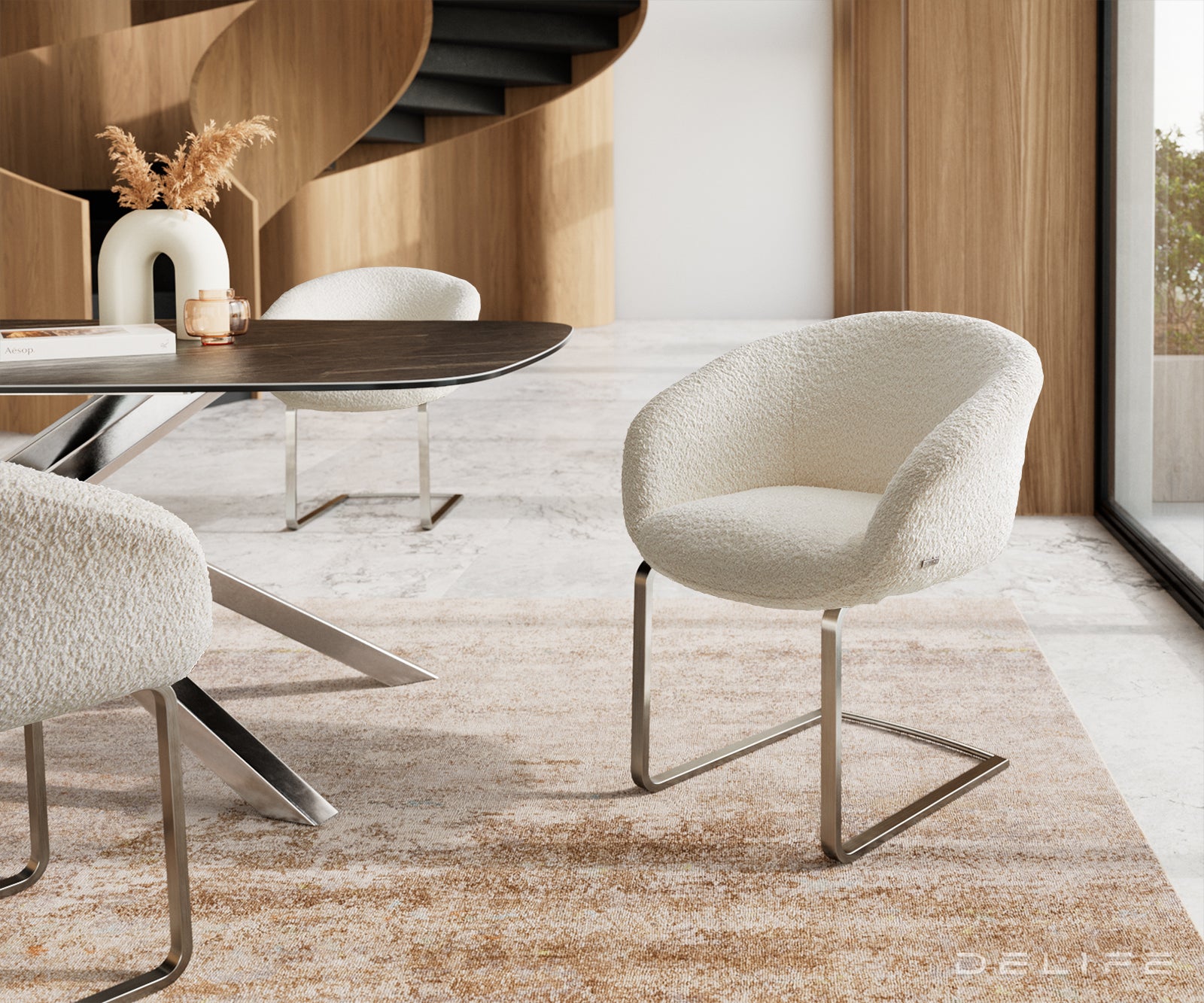 Blagovaonska stolica Vinka, Materijal: Boucle