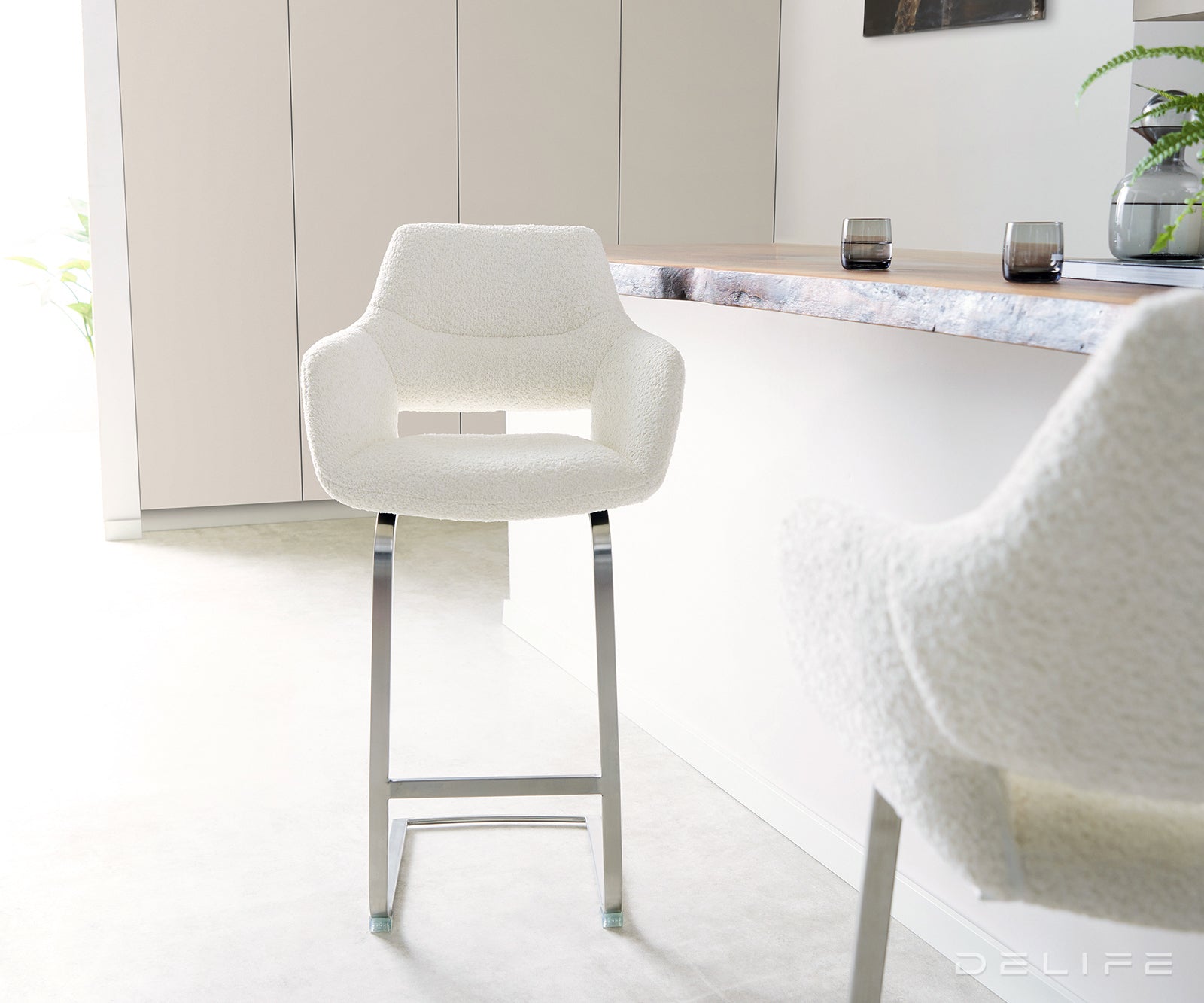 Barska stolica Yago Flex, Materijal: Boucle