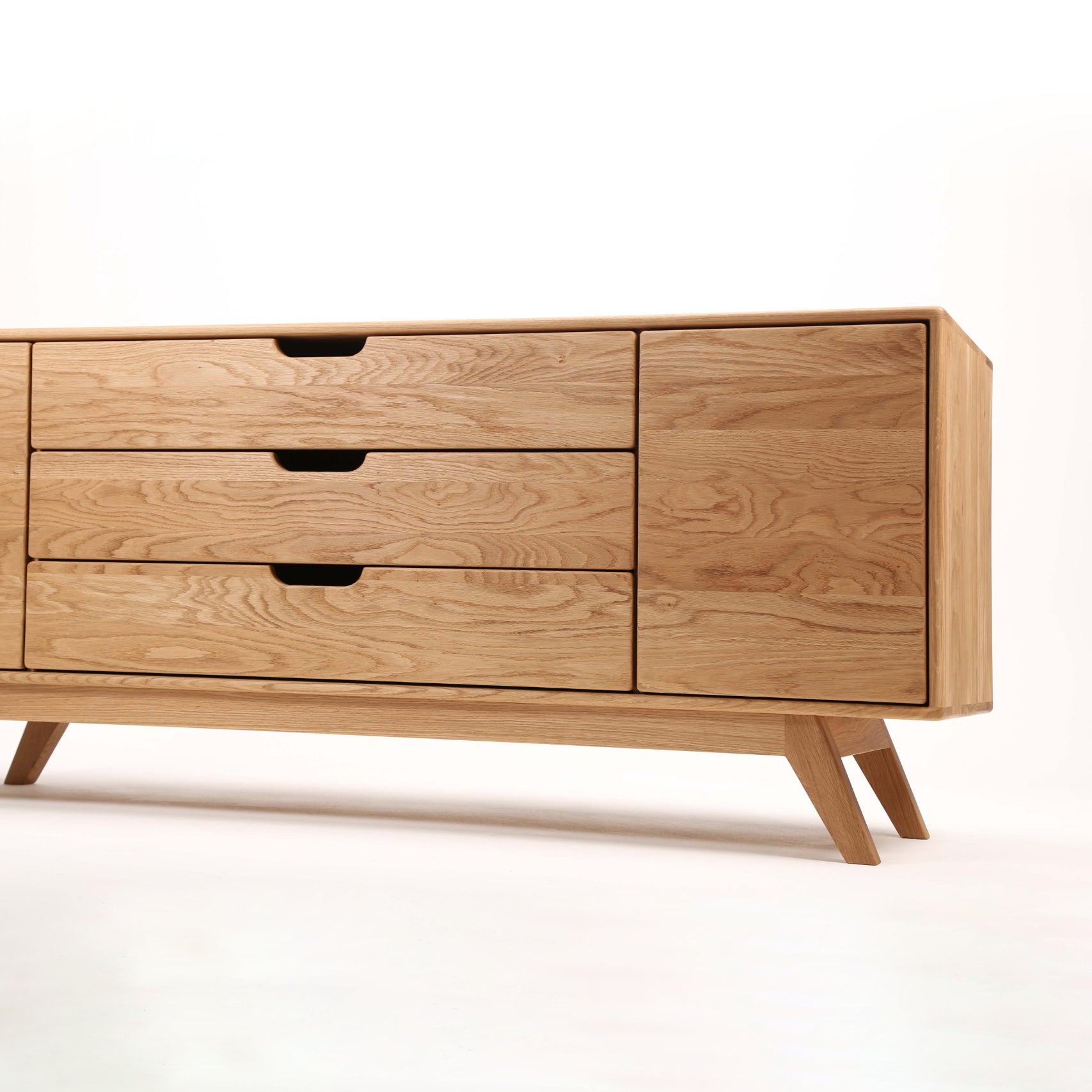 Tv Komoda Modena 180x45cm, Materijal: Puno drvo Hrast