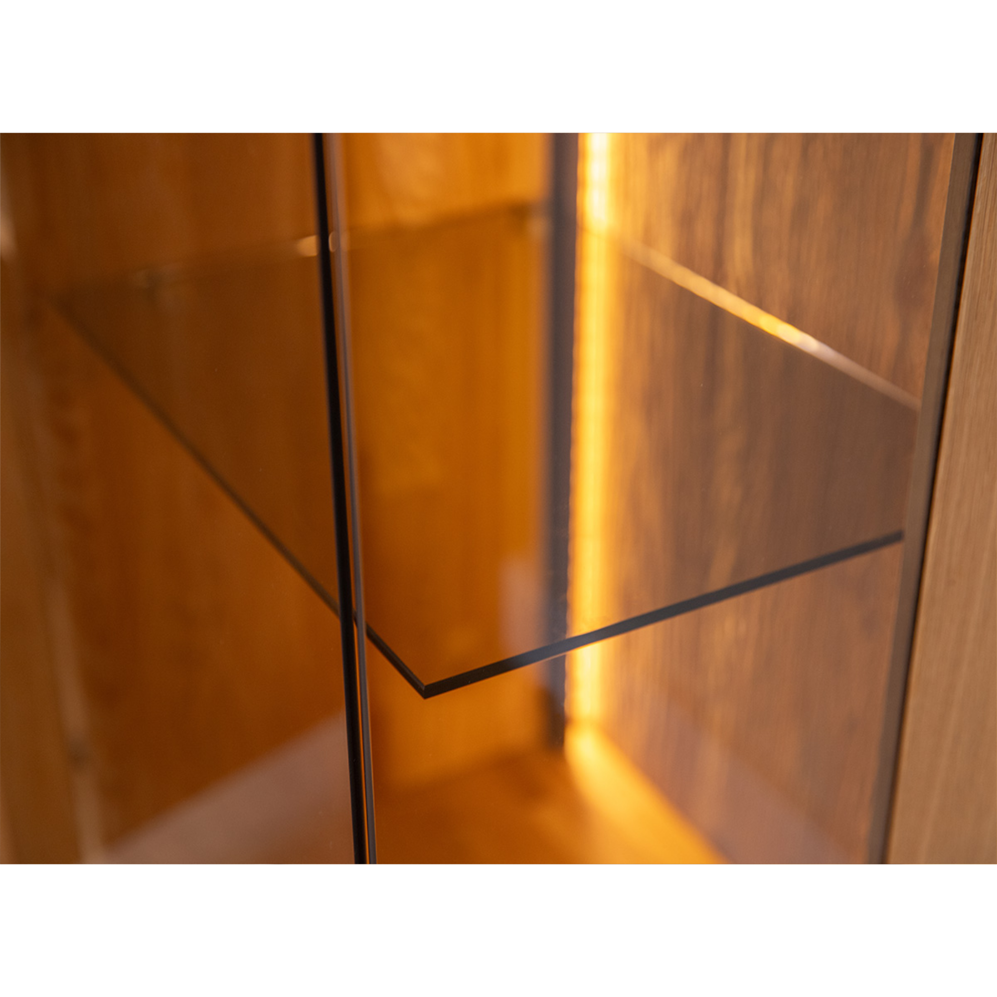 Staklena Vitrina Collodi 135x115cm, Materijal: Masivno Drvo Hrast
