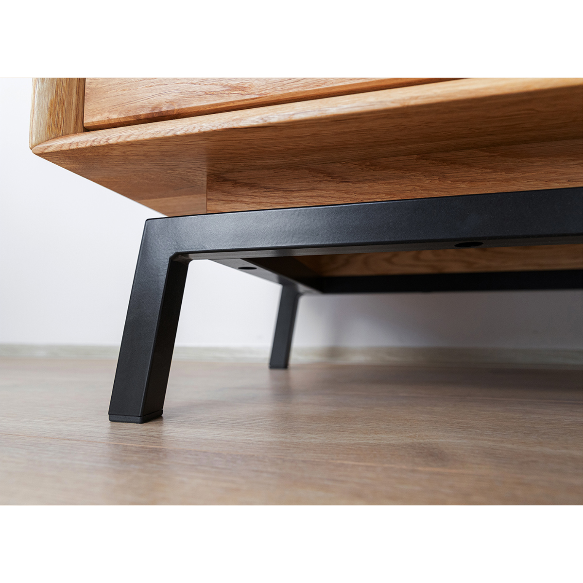 Vitrina Modern Loft 45x200cm, Materijal: Masivno Drvo Hrast
