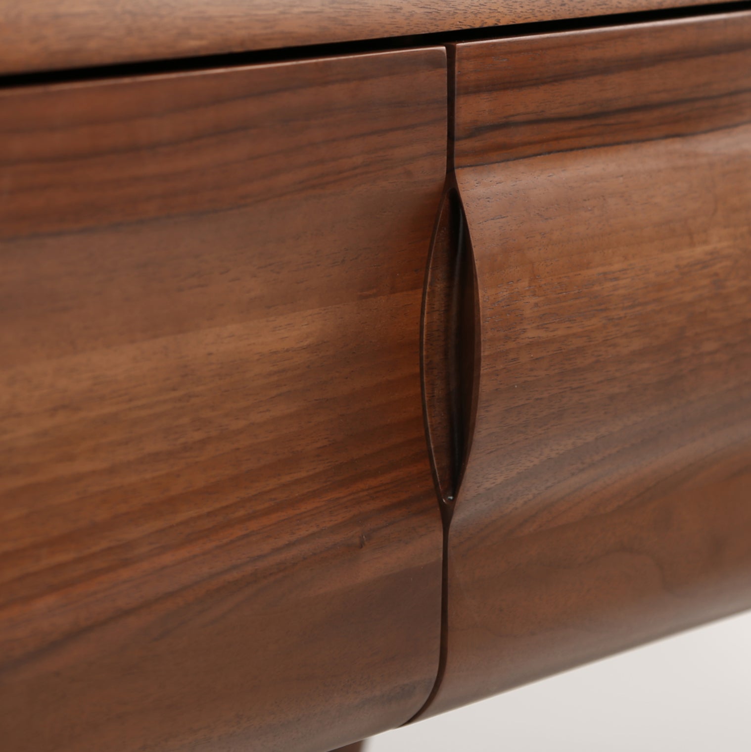 Tv Komoda Antoni 160x45cm, Materijal: Puno drvo Orah