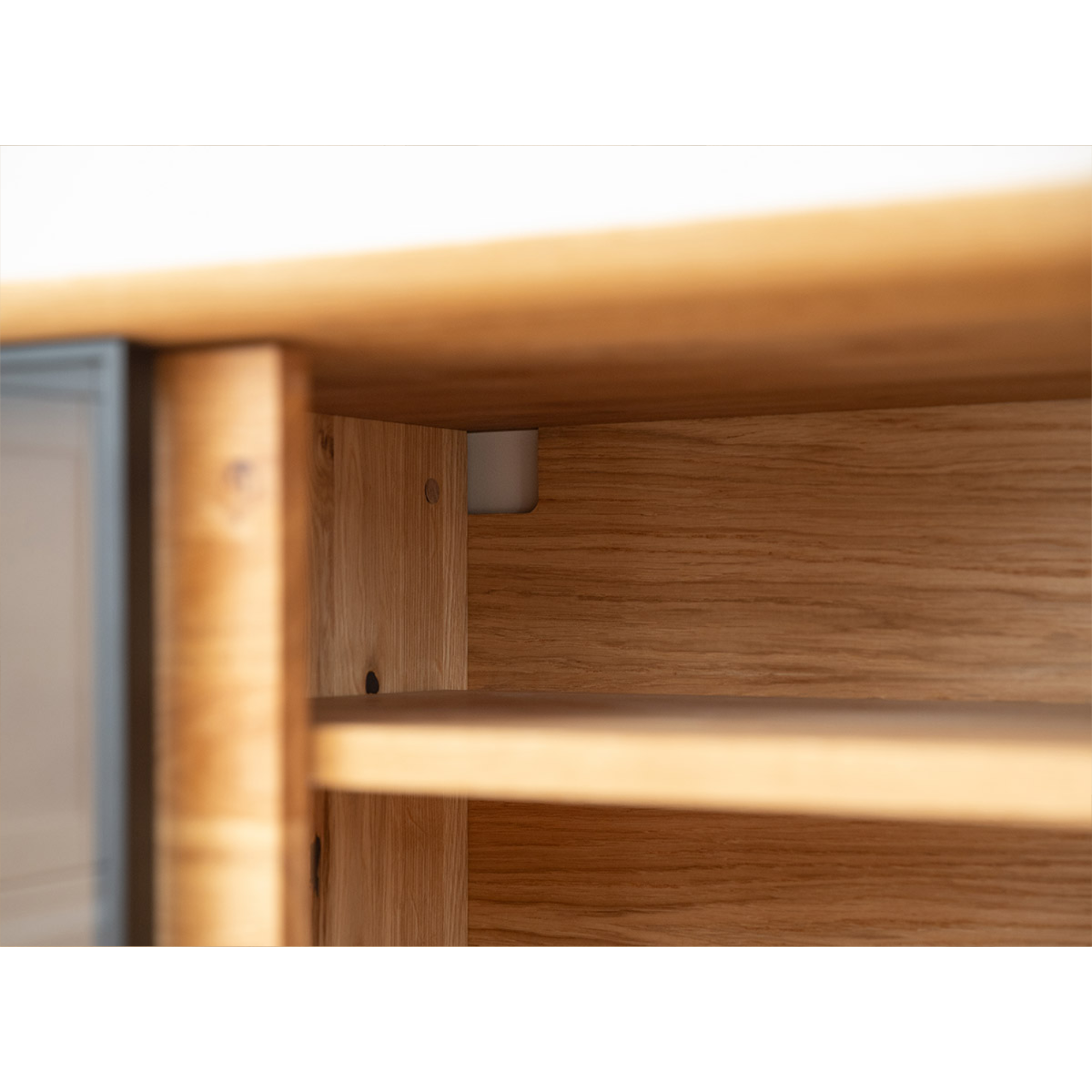TV Komoda Modern Loft 200x50cm Sa Staklom, Materijal: Masivno Drvo Hrast
