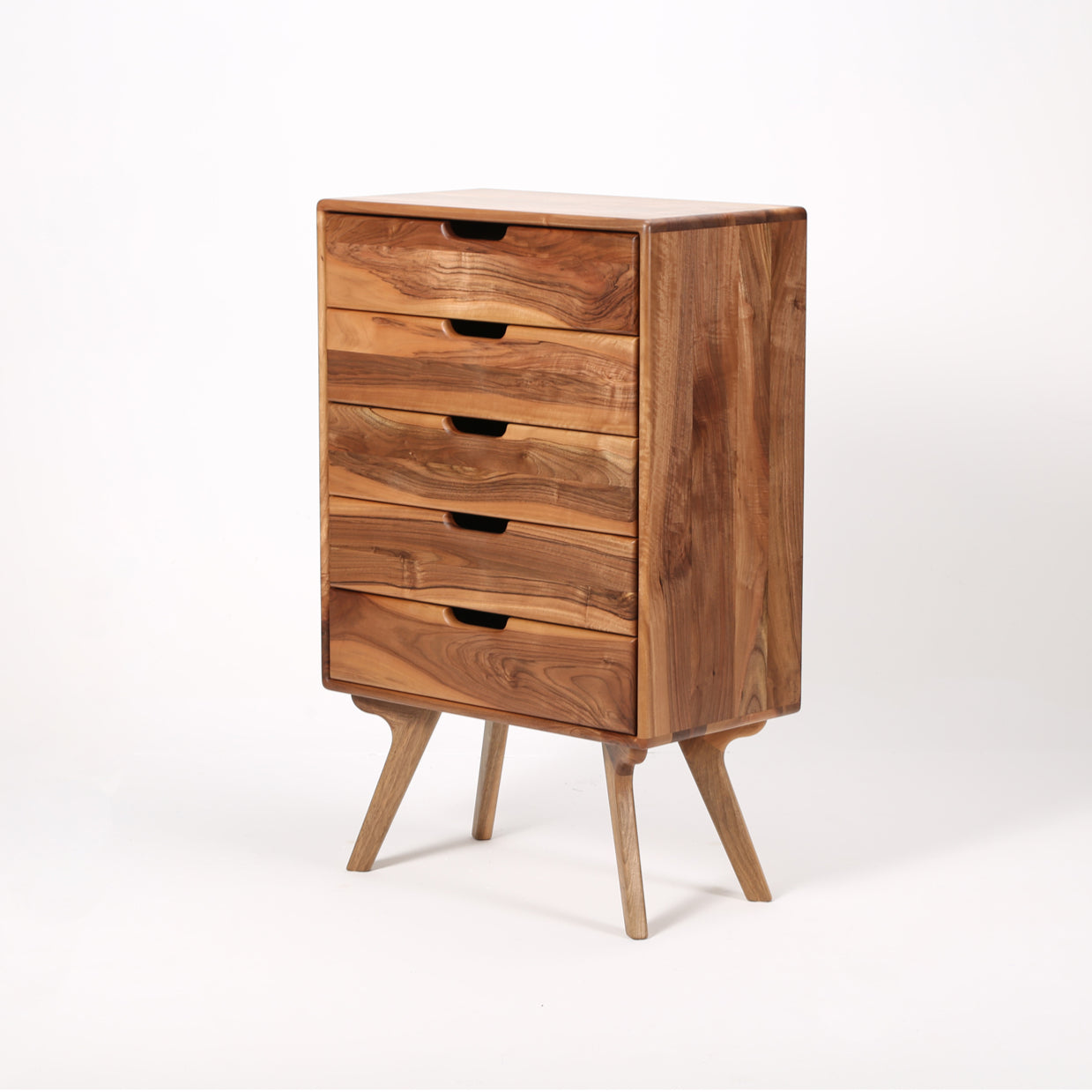 Komoda Amadeo 66x110cm, Materijal: Puno drvo Orah