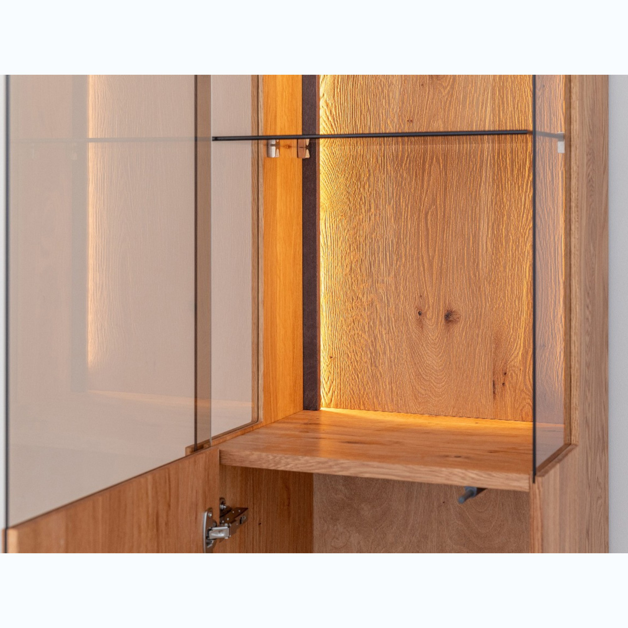 Vitrina Collodi 43x205cm, Materijal: Masivno Drvo Hrast