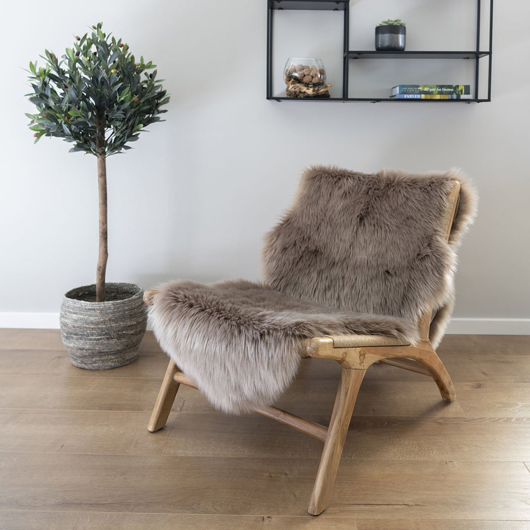 Fotelja Derby, Materijal: Tikovina