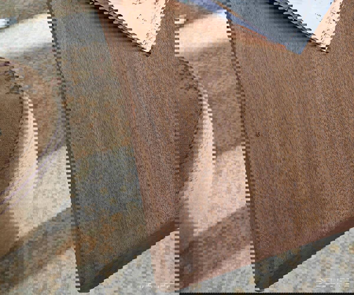 Blagovaonski stol Edge, Materijal: Bagrem, Debljina ploče: 5,5cm