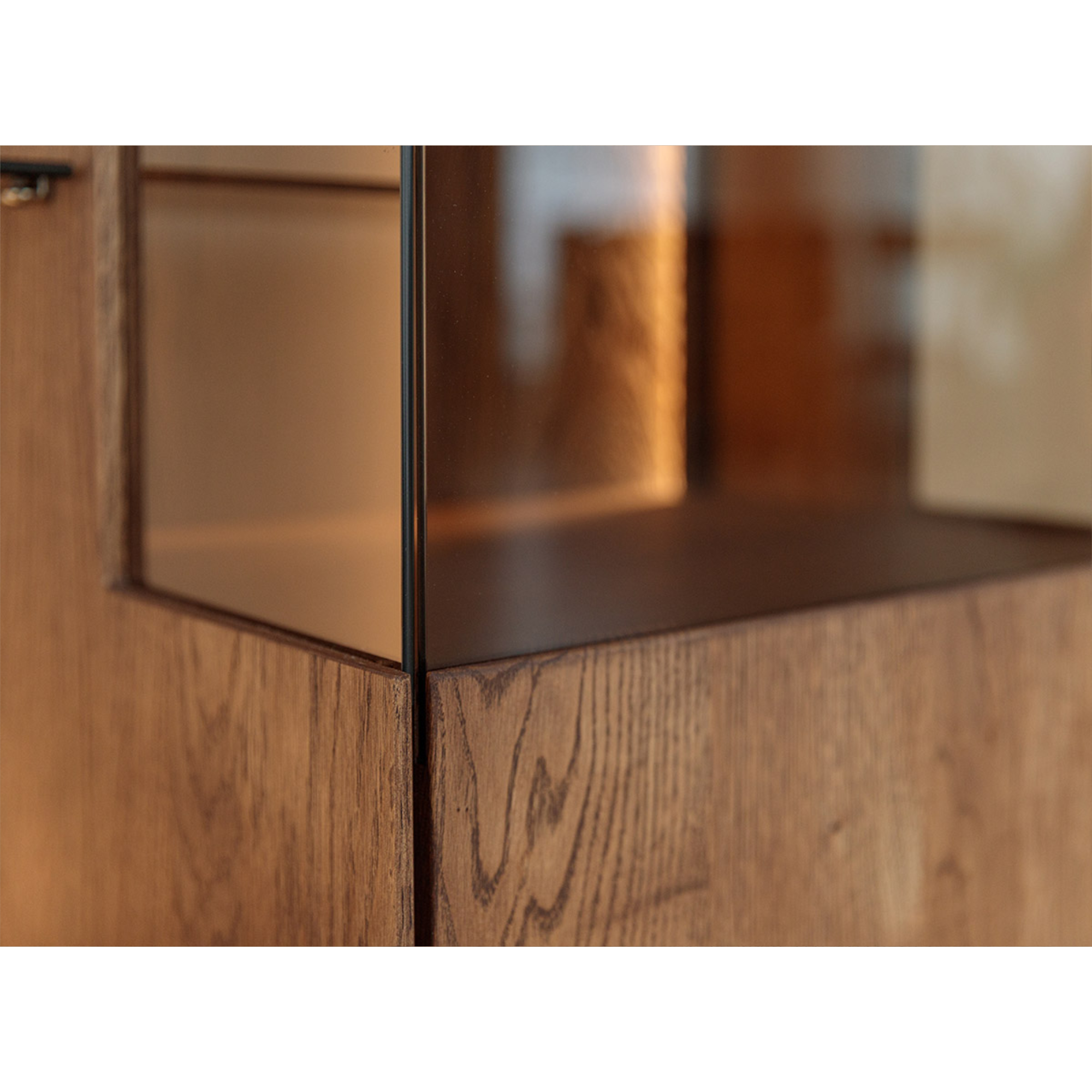 Vitrina Collodi 43x205cm, Materijal: Masivno Drvo Hrast