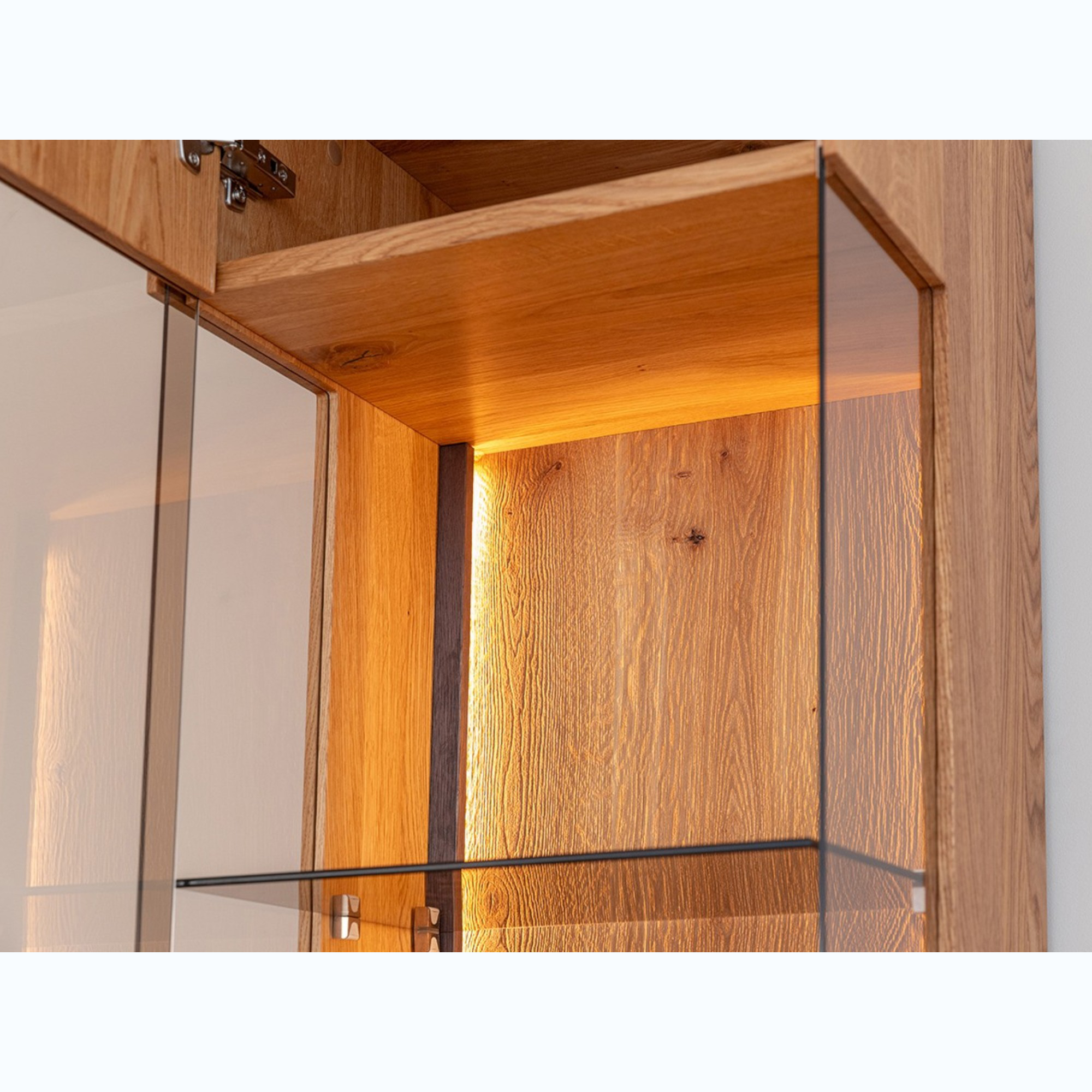 Vitrina Collodi 43x205cm, Materijal: Masivno Drvo Hrast