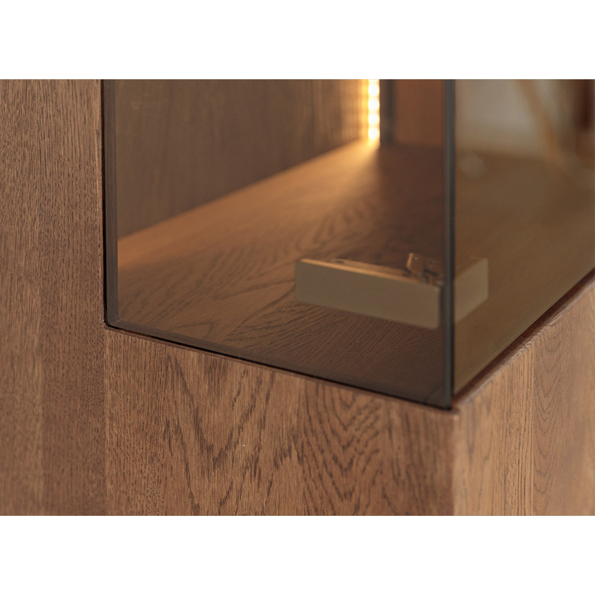 Vitrina Collodi 43x205cm, Materijal: Masivno Drvo Hrast