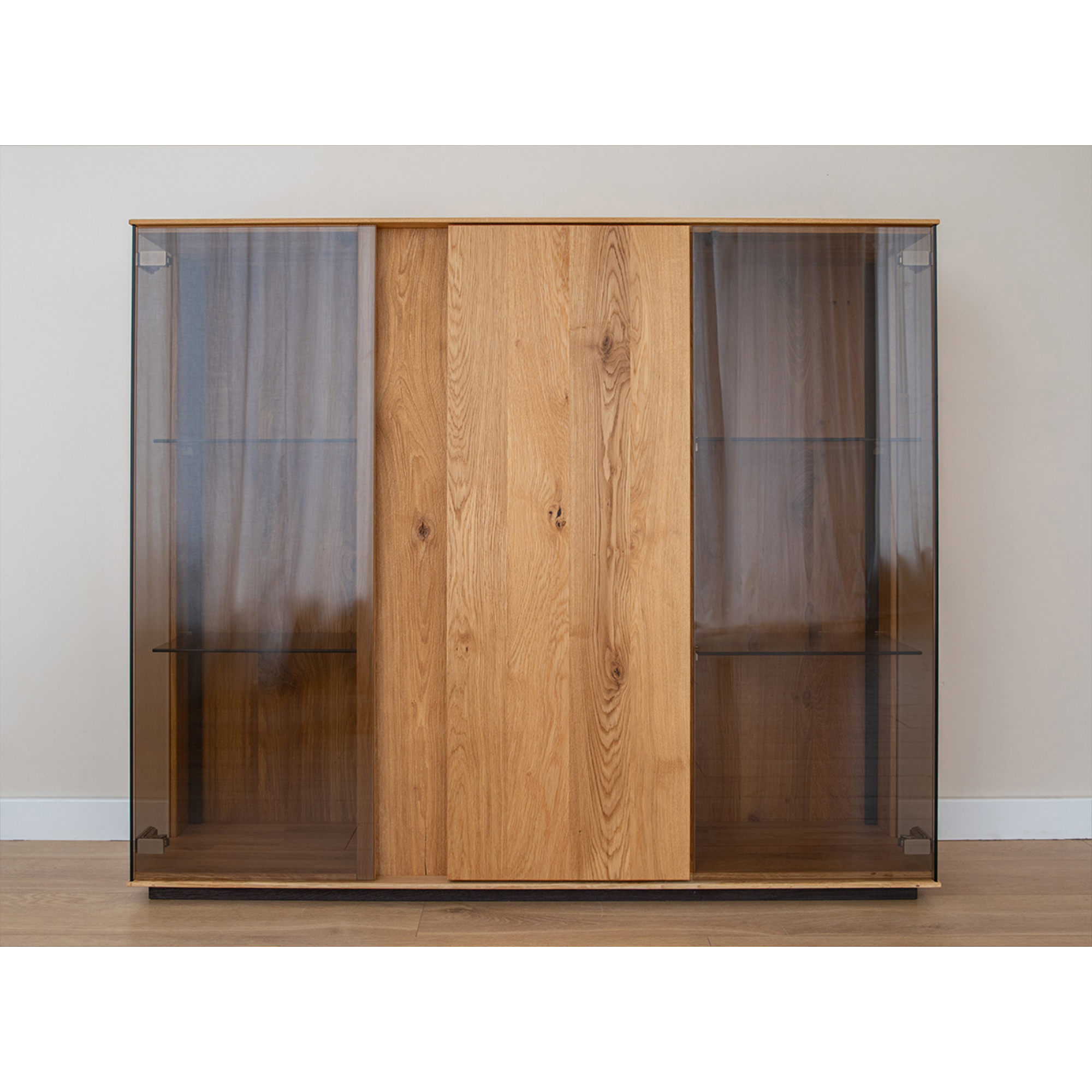 Staklena Vitrina Collodi 135x115cm, Materijal: Masivno Drvo Hrast
