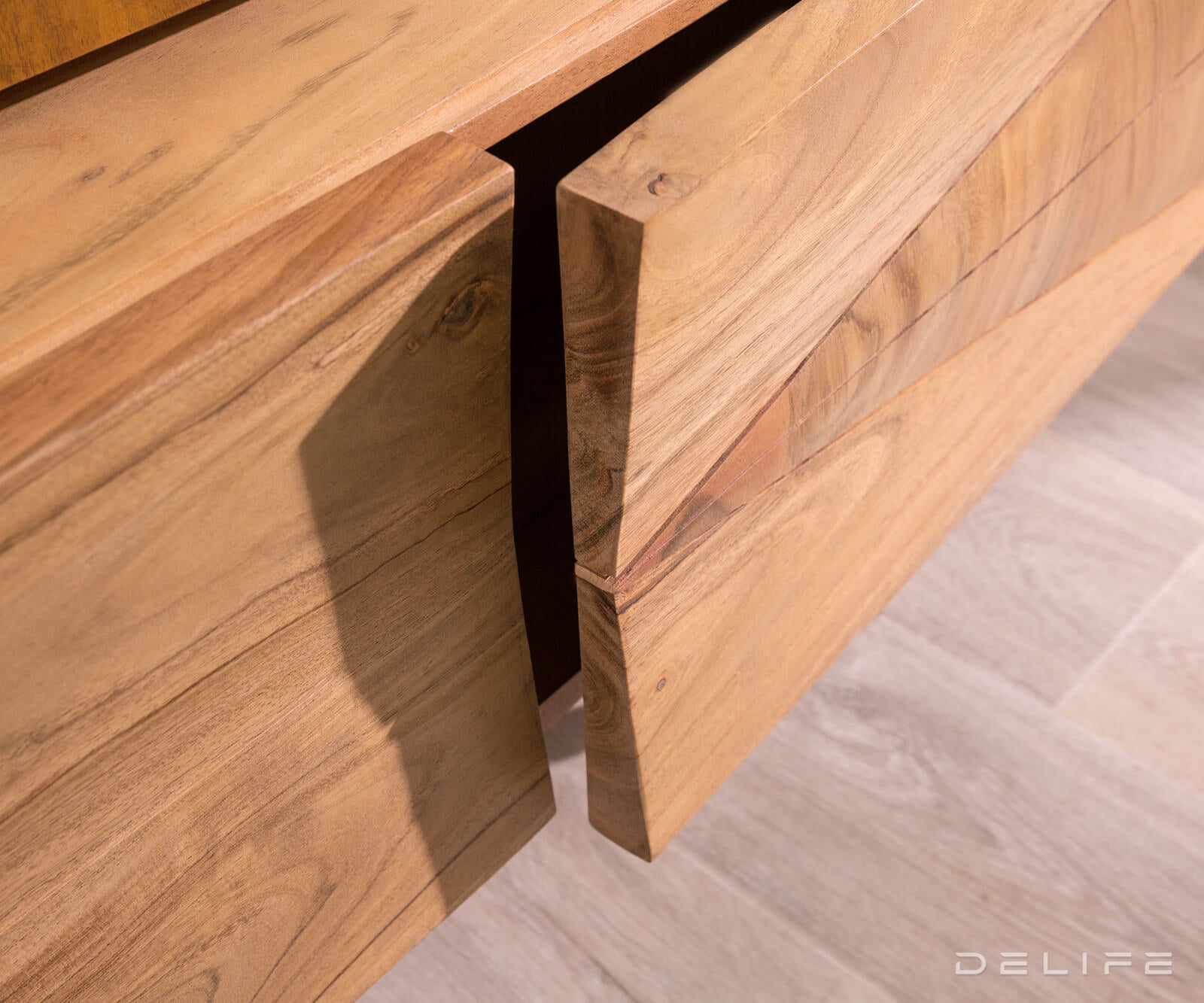 Komoda Designer Wyatt 175cm, Materijal: Bagrem