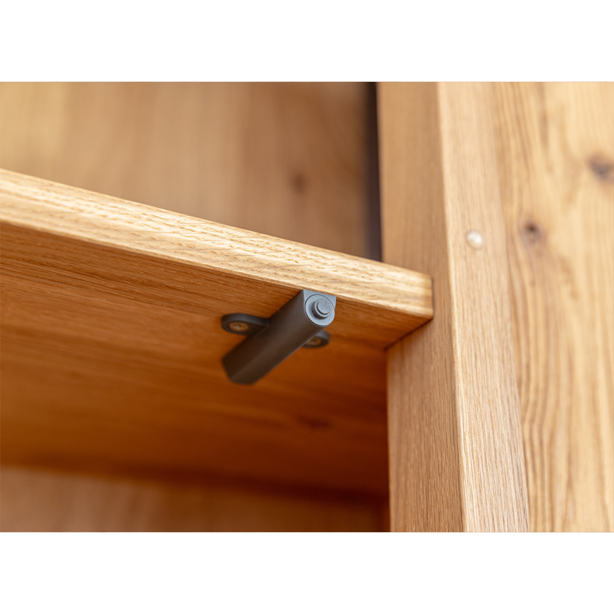 Vitrina Collodi 85x140cm, Materijal: Masivno Drvo Hrast