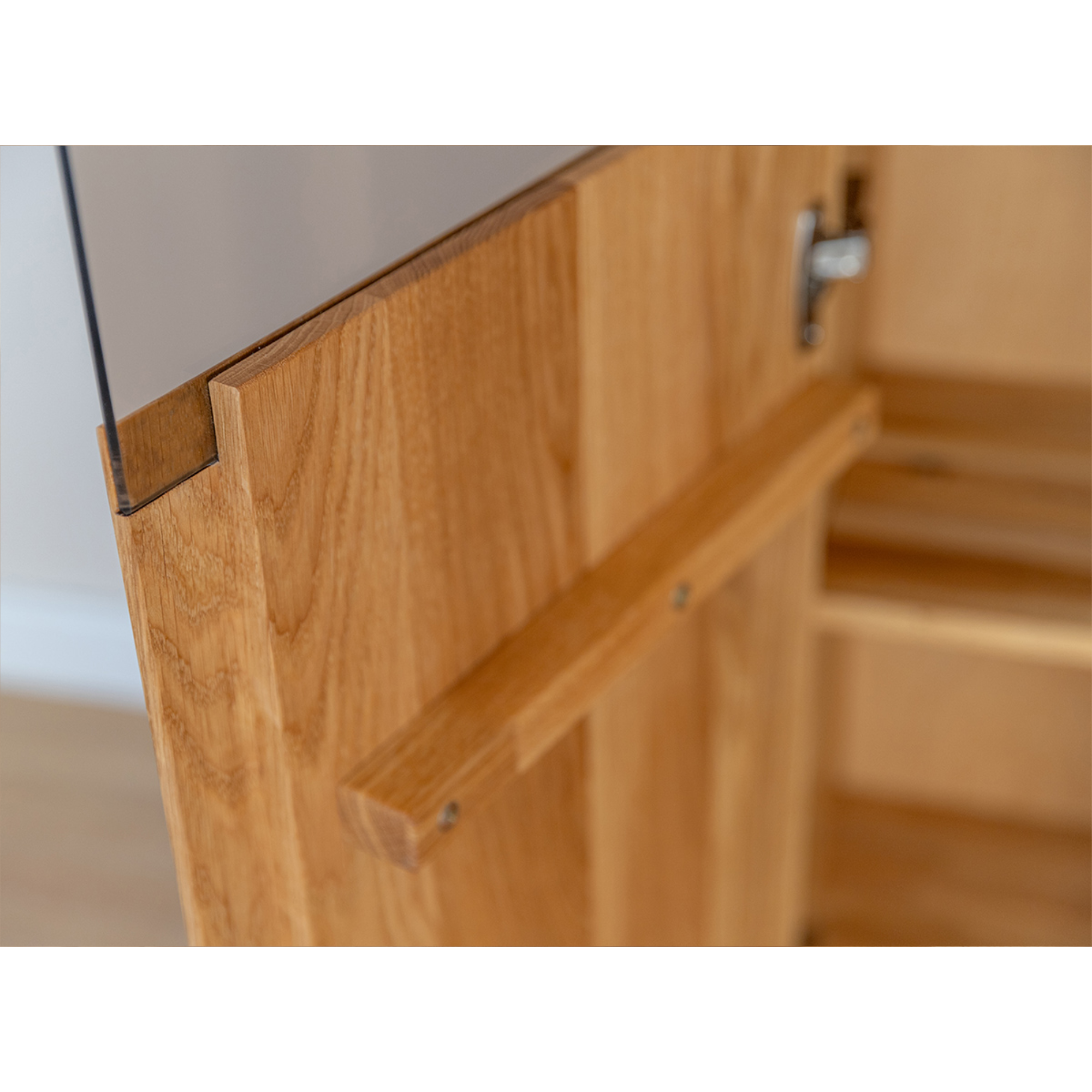 Vitrina Collodi 84,50x205cm, Materijal: Masivno Drvo Hrast