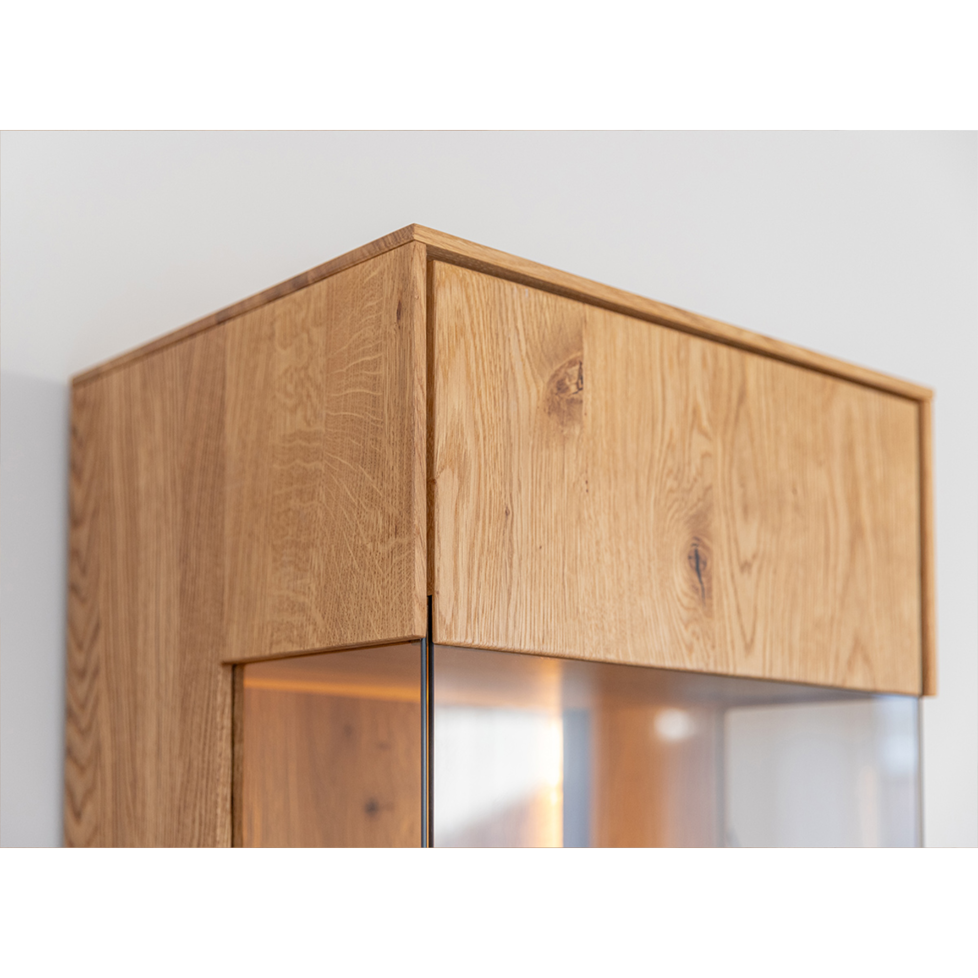 Vitrina Collodi 43x205cm, Materijal: Masivno Drvo Hrast