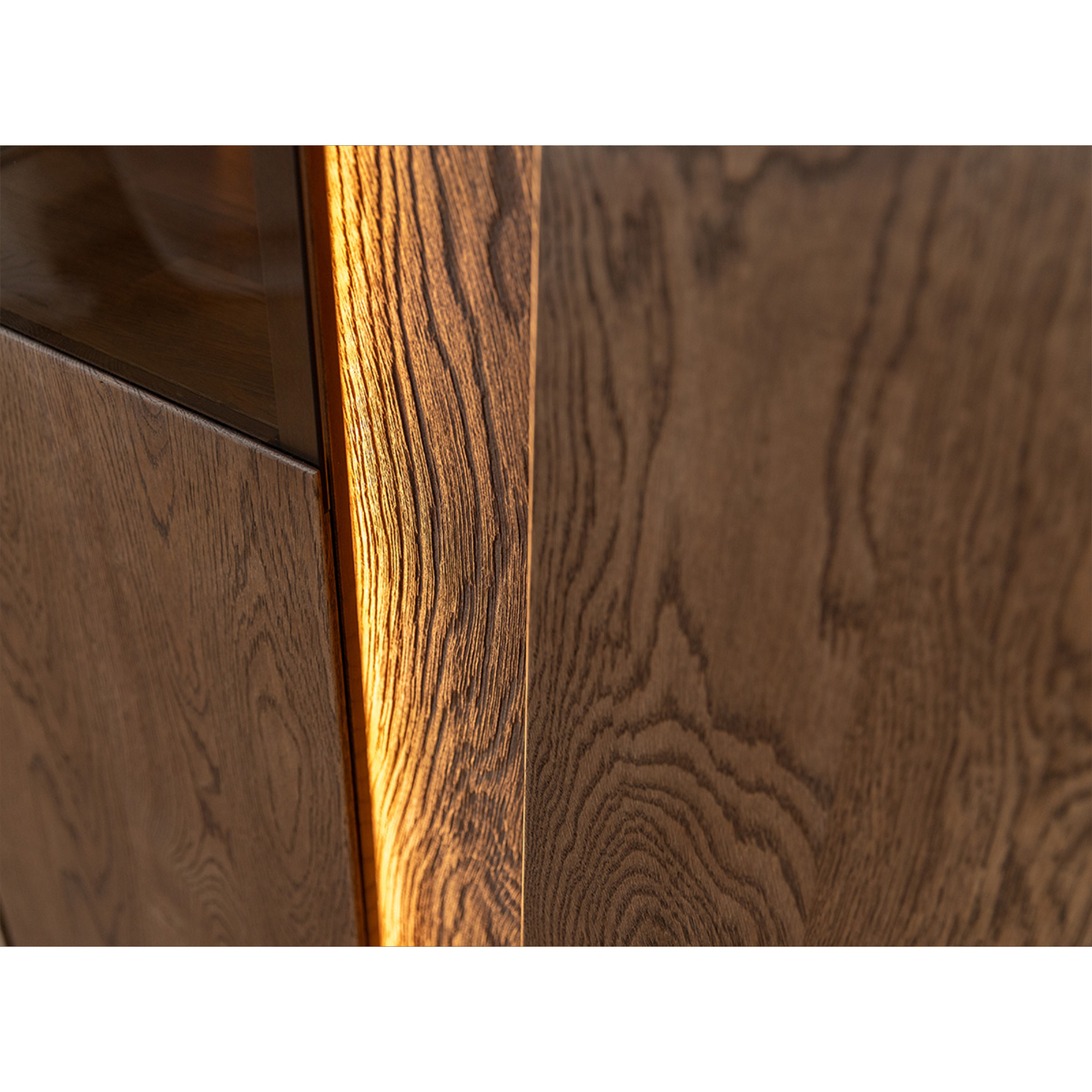 Vitrina Collodi 84,50x205cm, Materijal: Masivno Drvo Hrast