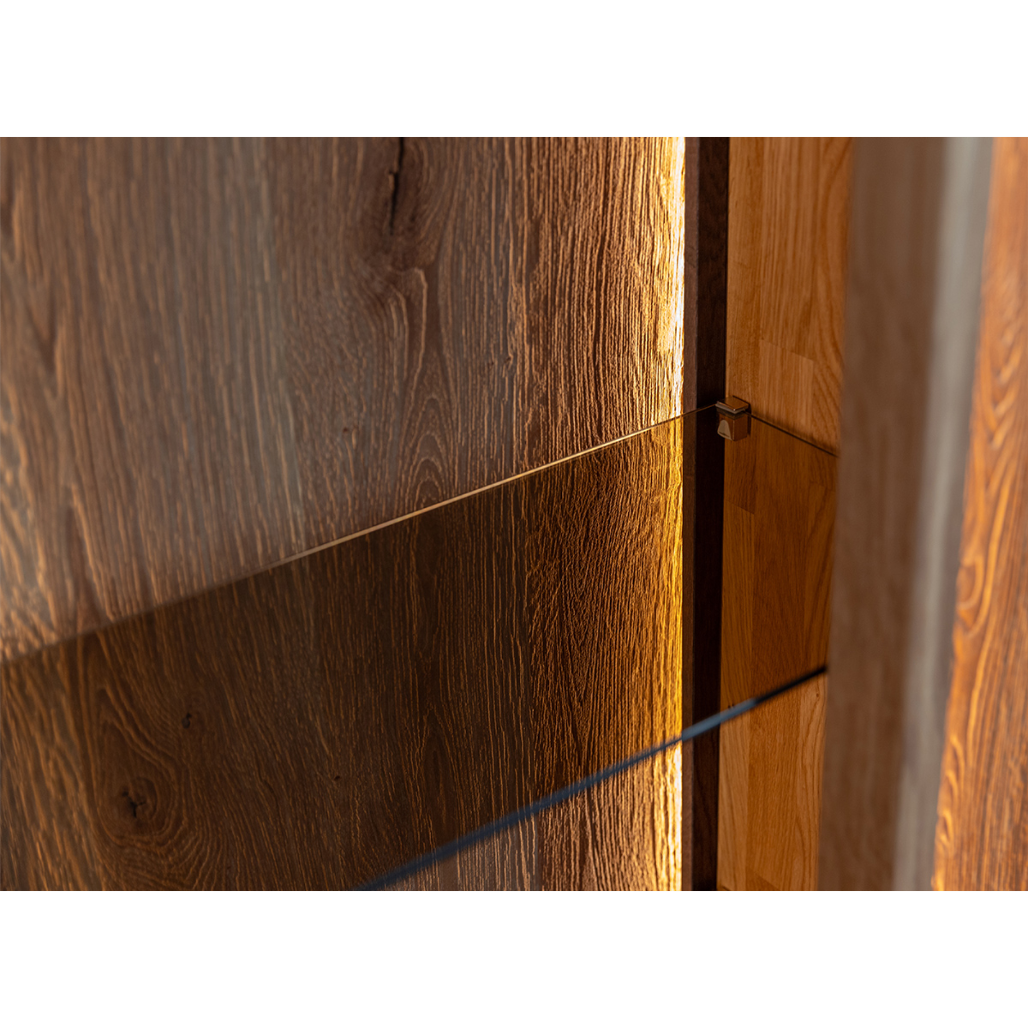 Vitrina Collodi 135x115cm, Materijal: Masivno Drvo Hrast