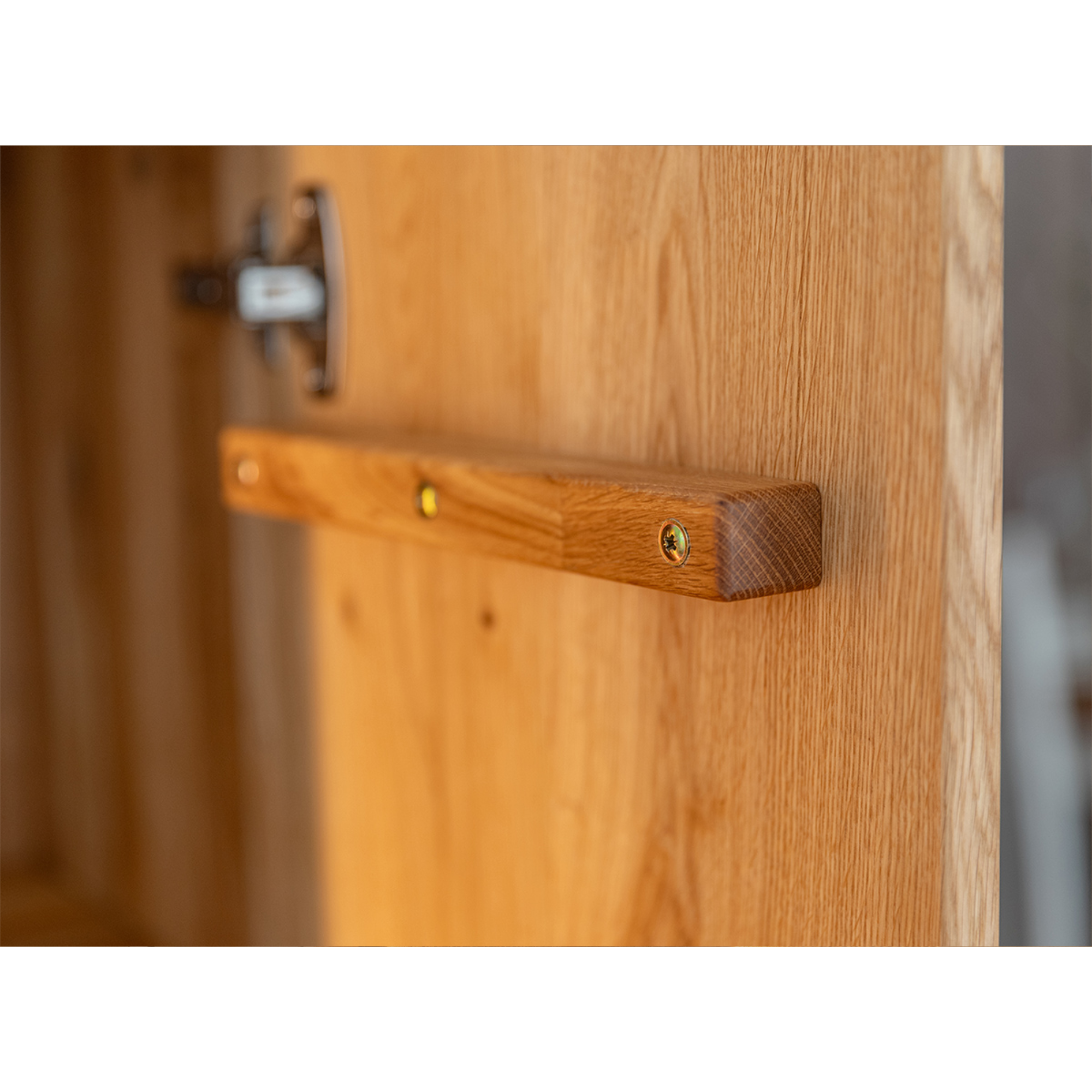 Vitrina Collodi 85x140cm, Materijal: Masivno Drvo Hrast
