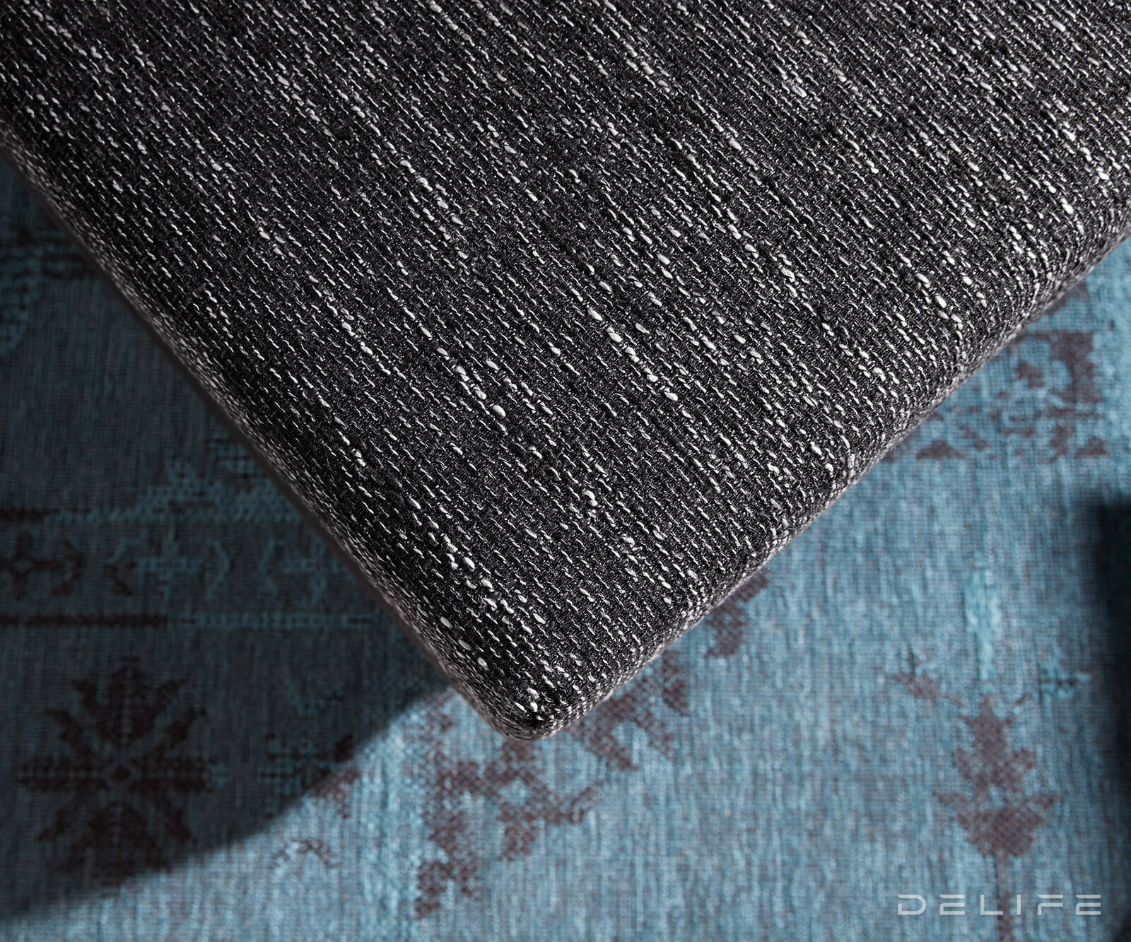 Tabure Clovis 98x83x40cm, Materijal: Strukturirana tkanina/Umjetna koža