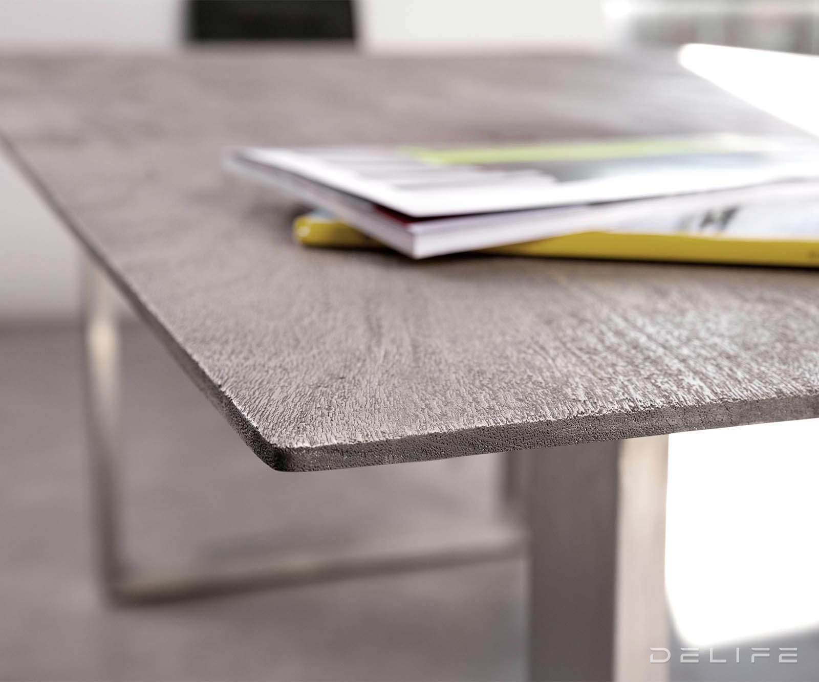 Blagovaonski stol Edge 2, Materijal: Bagrem