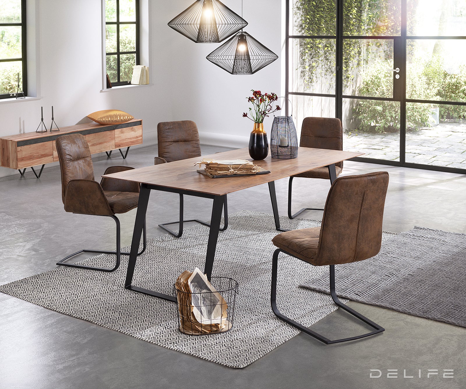 Blagovaonski stol Edge 2, Materijal: Bagrem