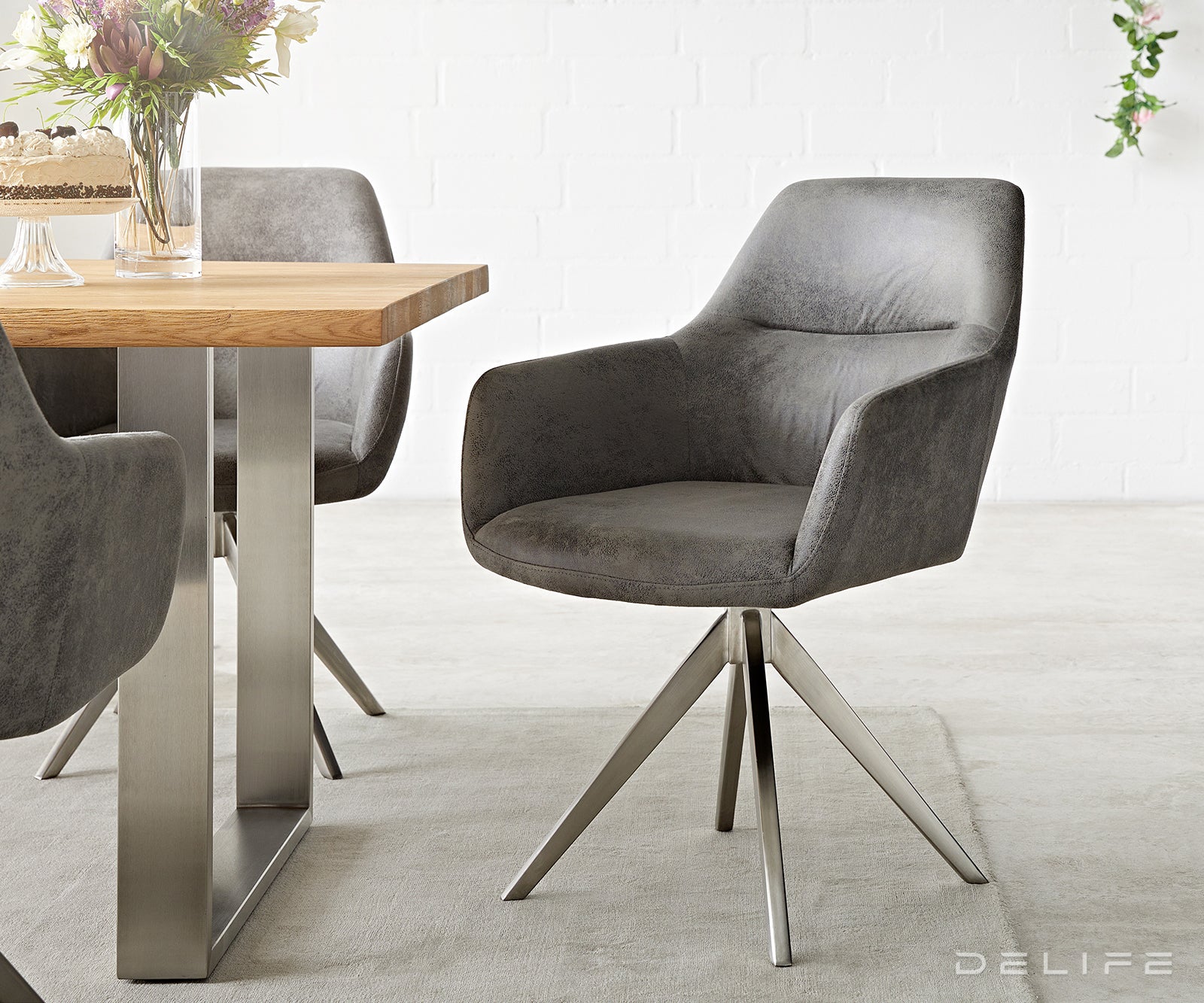 Blagovaonska stolica Pejo, Materijal: Mikrofibra