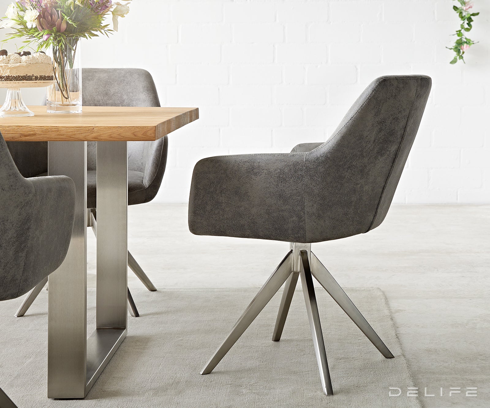 Blagovaonska stolica Pejo, Materijal: Mikrofibra