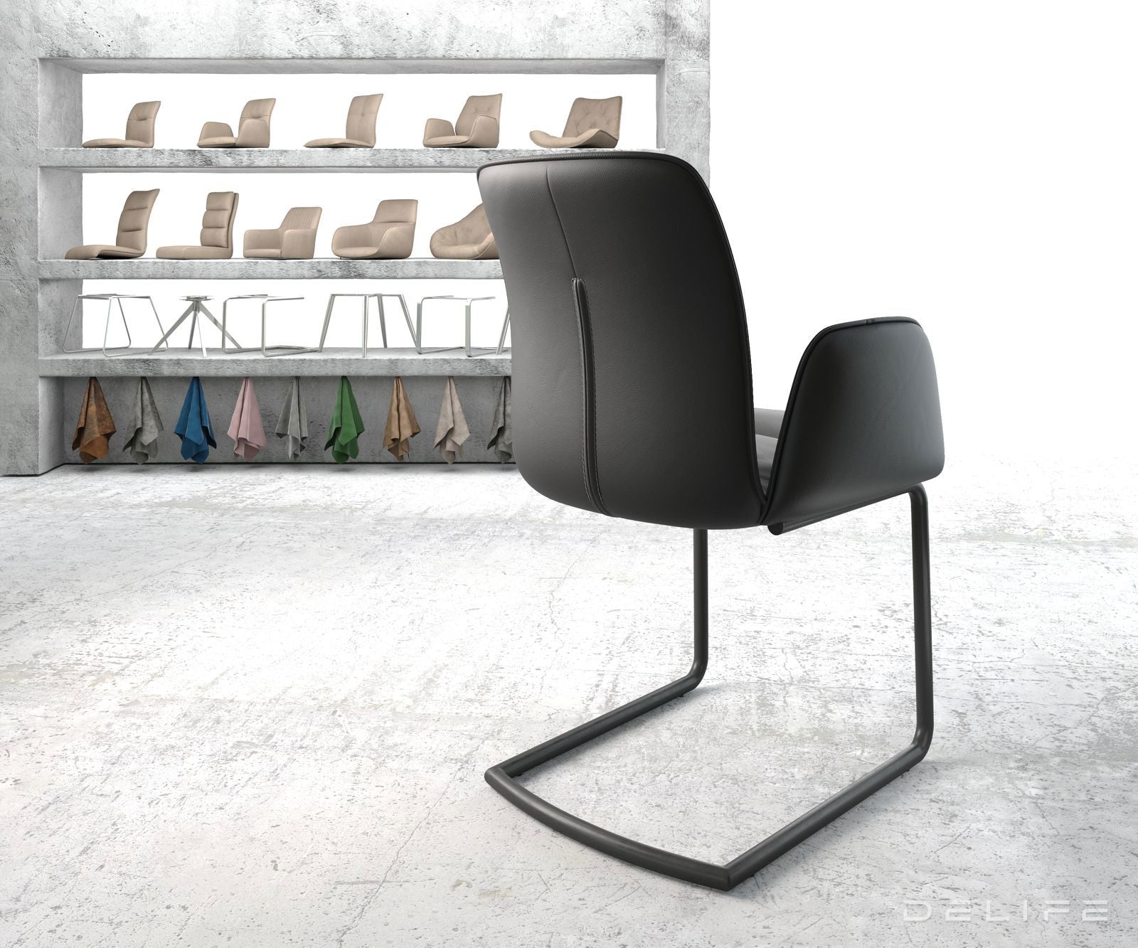 Blagovaonska stolica Vinja, Materijal: Koža