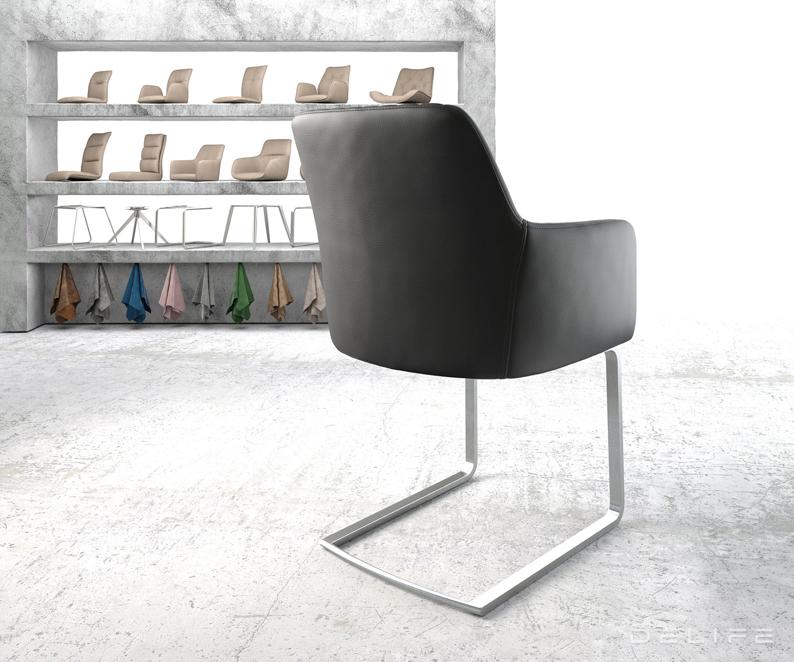 Blagovaonska stolica Greg, Materijal: Koža