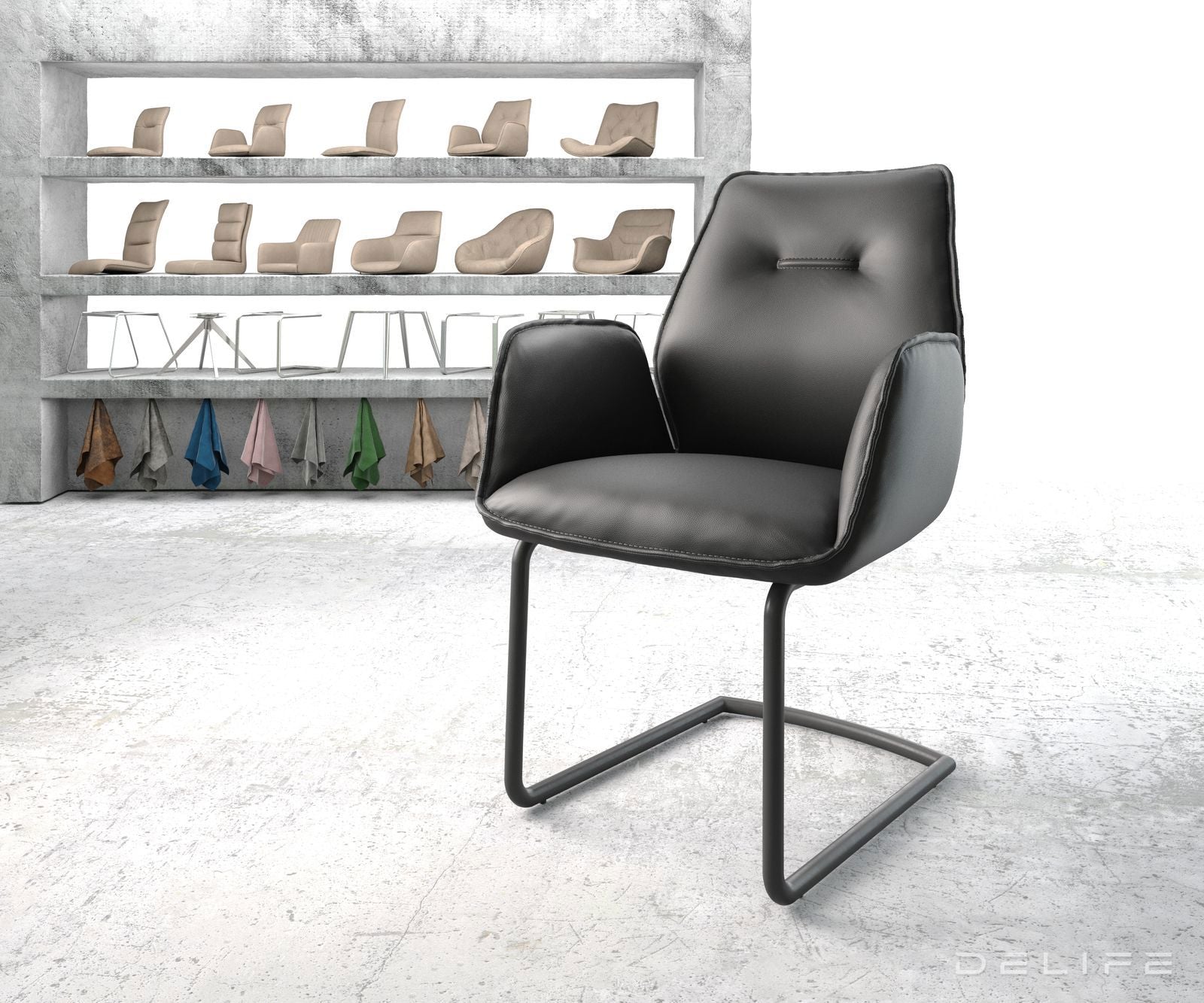 Blagovaonska stolica Zoa, Materijal: Koža