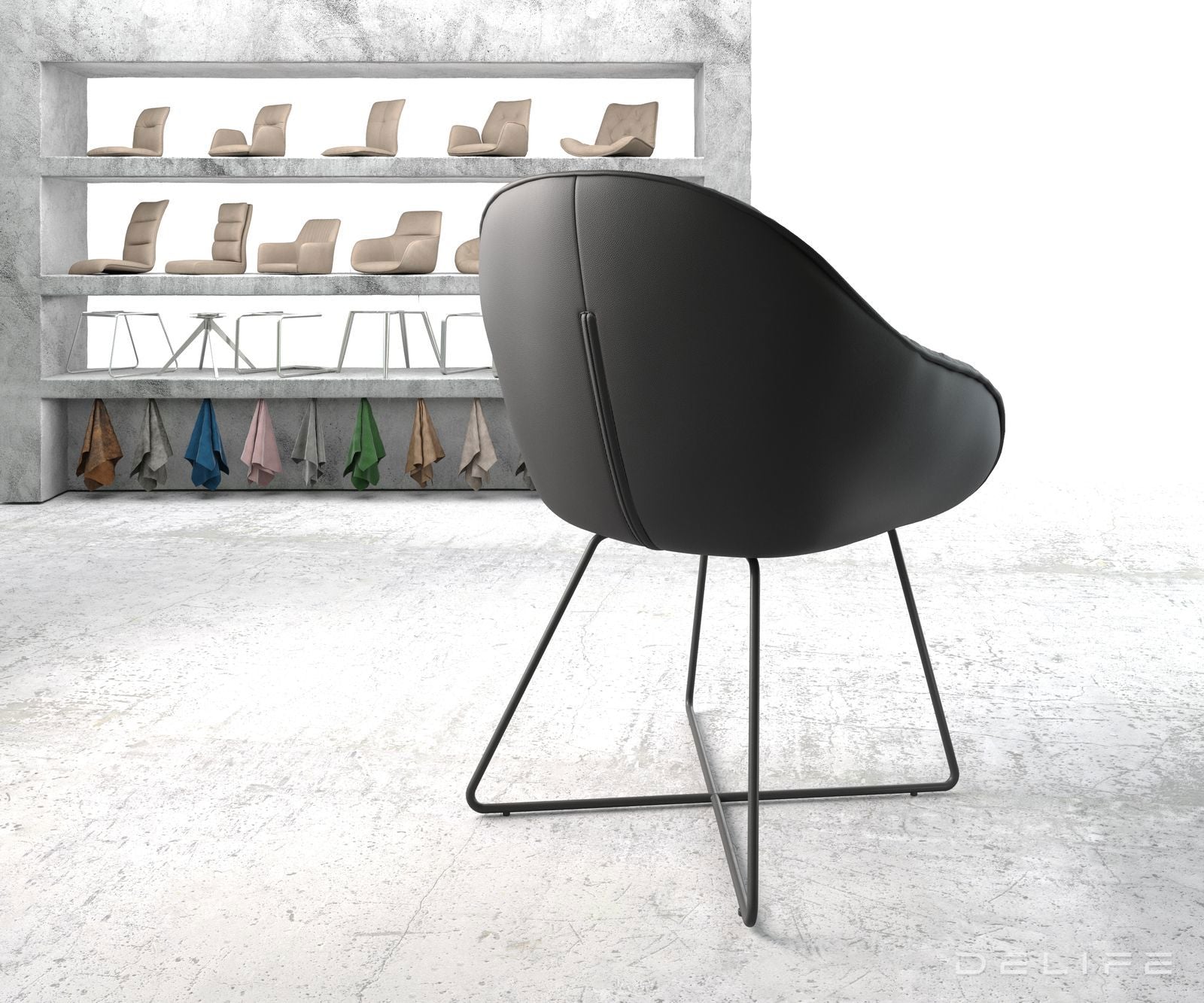 Blagovaonska stolica Gaio, Materijal: Koža