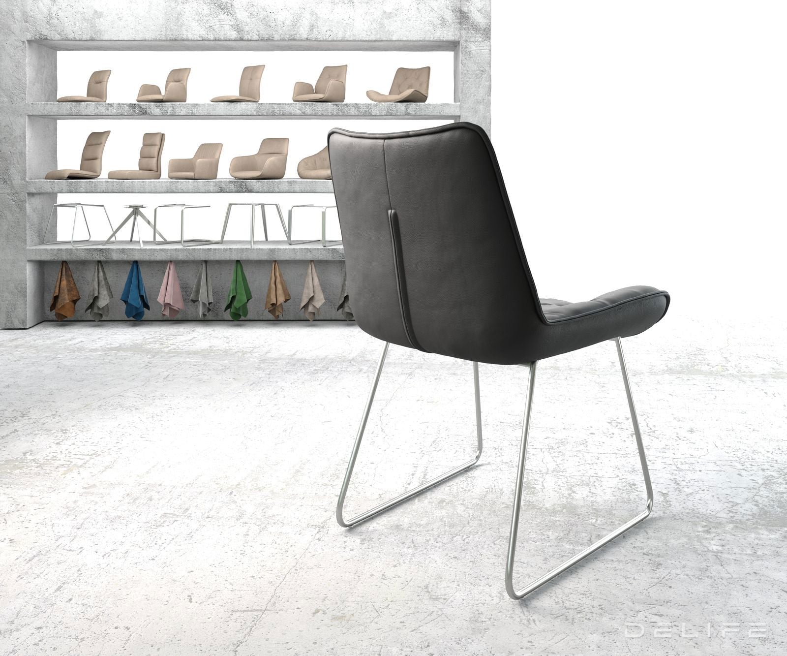 Blagovaonska stolica Taimi, Materijal: Koža