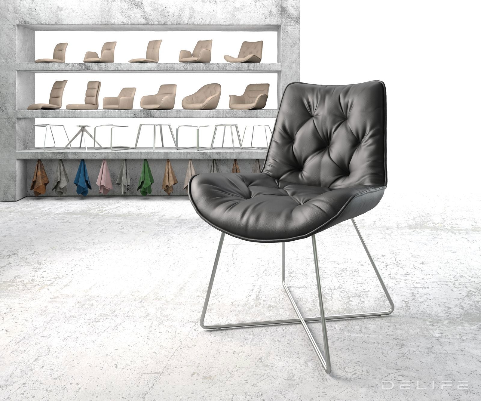 Blagovaonska stolica Taimi, Materijal: Koža