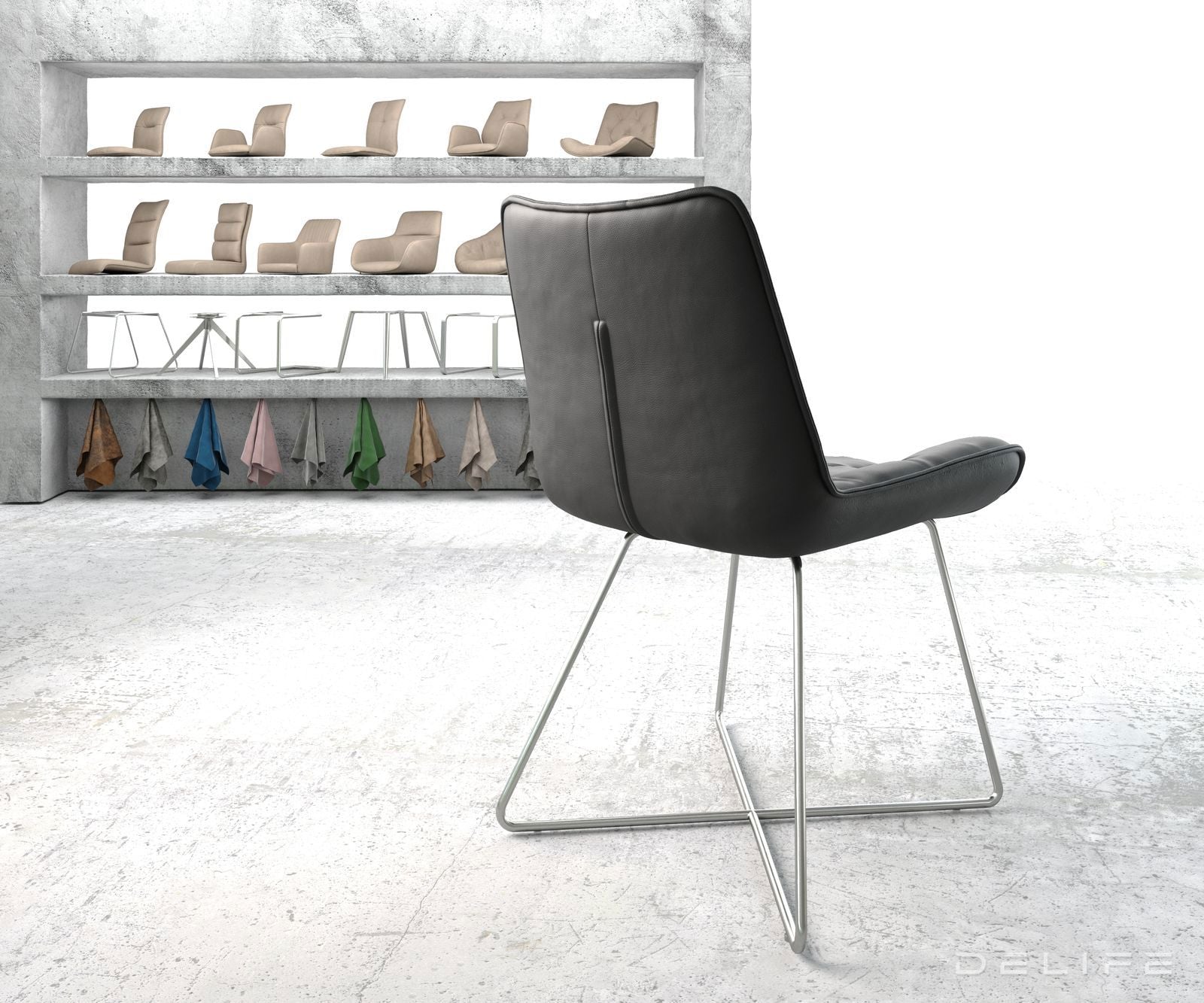 Blagovaonska stolica Taimi, Materijal: Koža