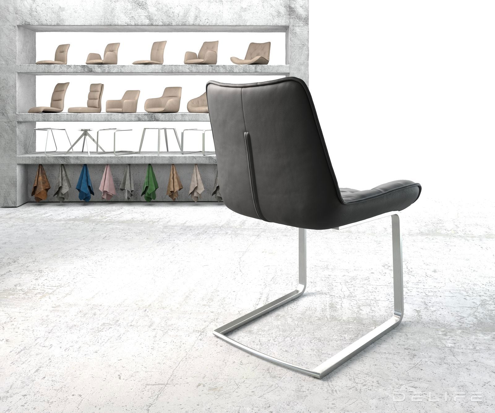 Blagovaonska stolica Taimi, Materijal: Koža