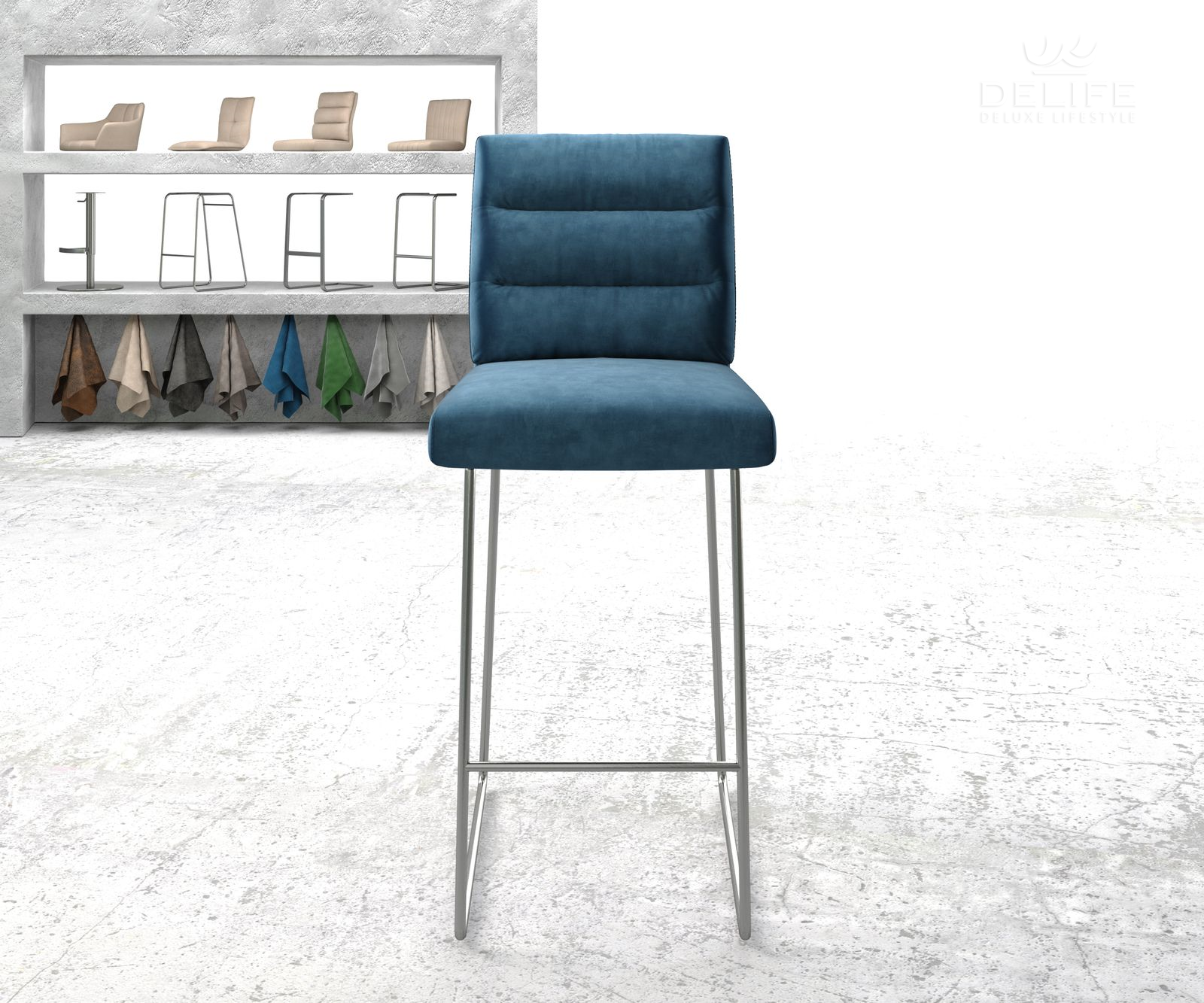 Barska stolica Pela, Materijal: Baršun