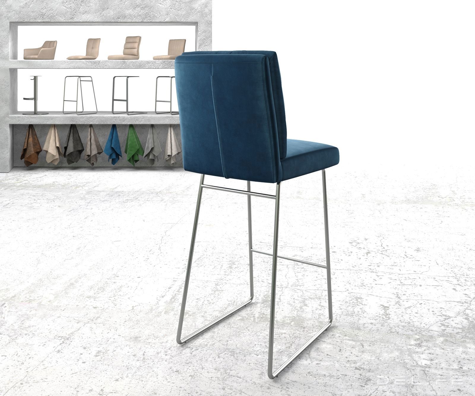 Barska stolica Pela, Materijal: Baršun