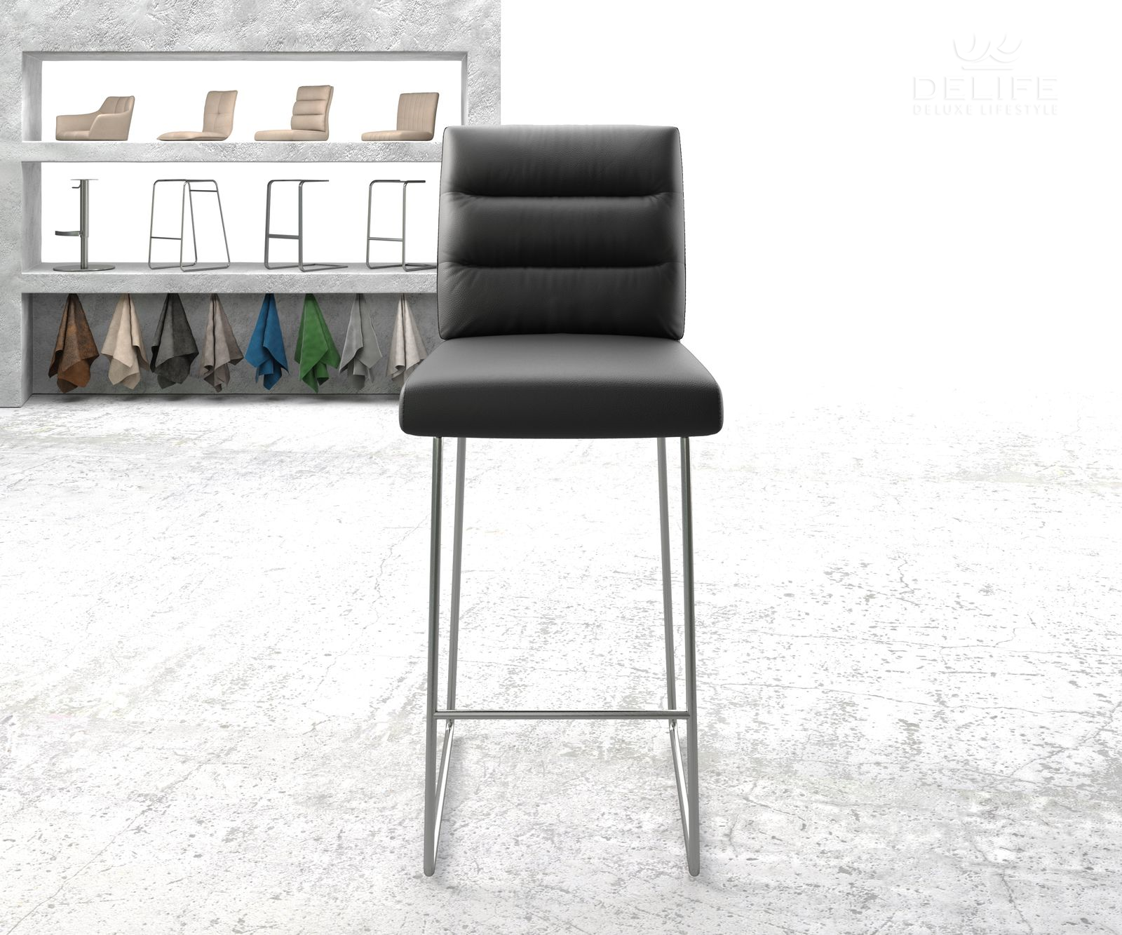 Barska stolica Pela, Materijal: Koža