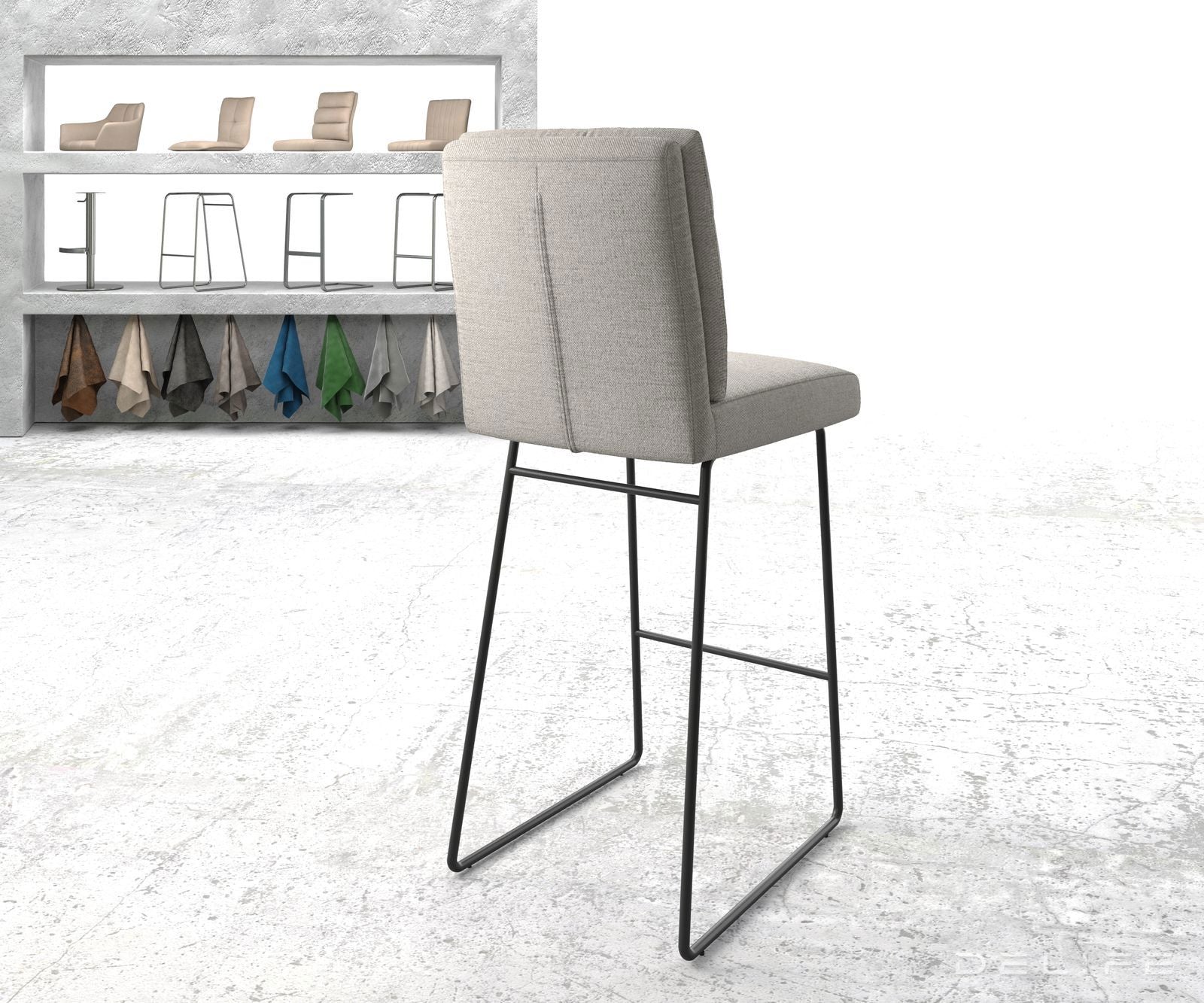 Barska stolica Pela, Materijal: Ravno tkanje