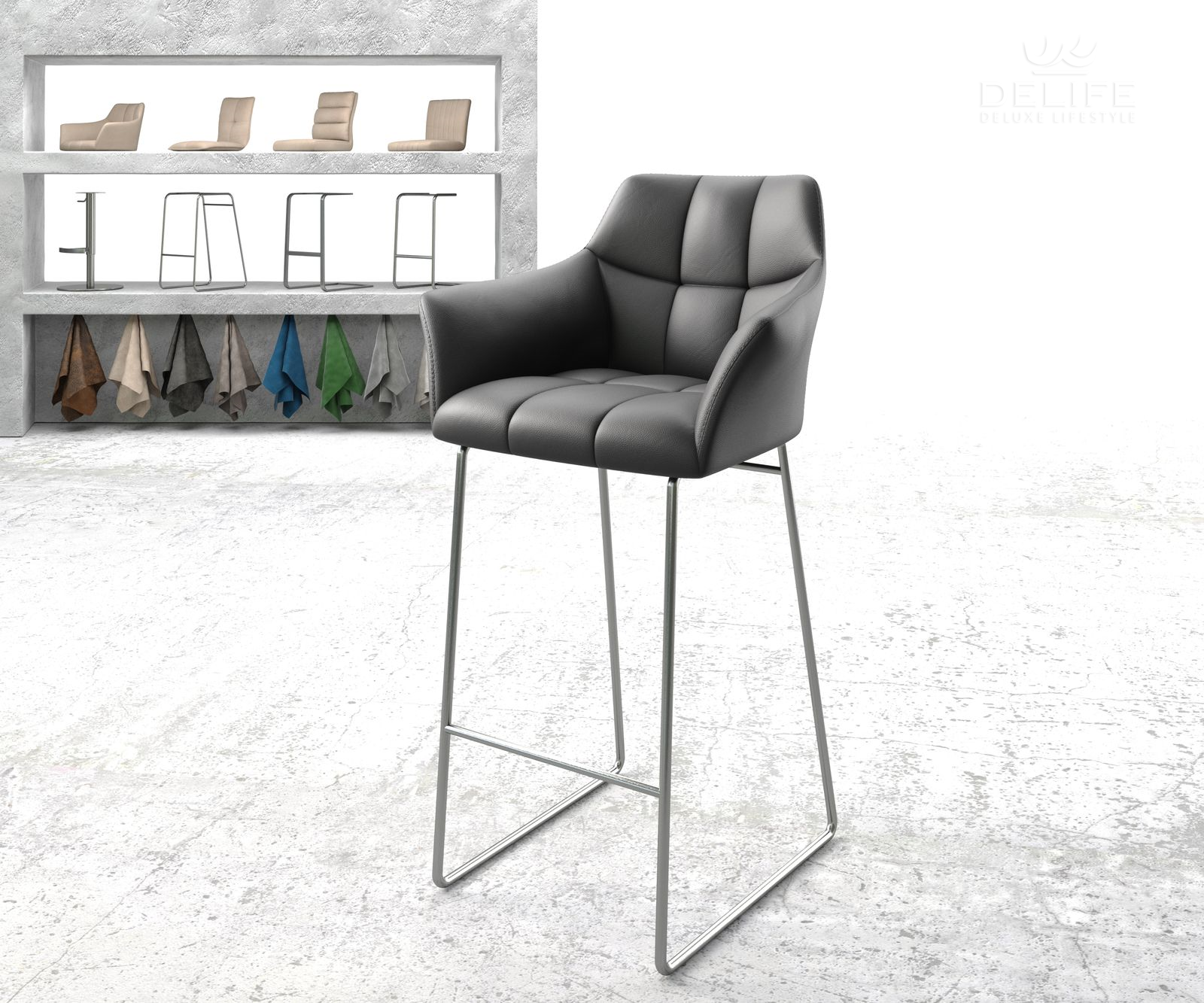 Barska stolica Yulo, Materijal: Koža