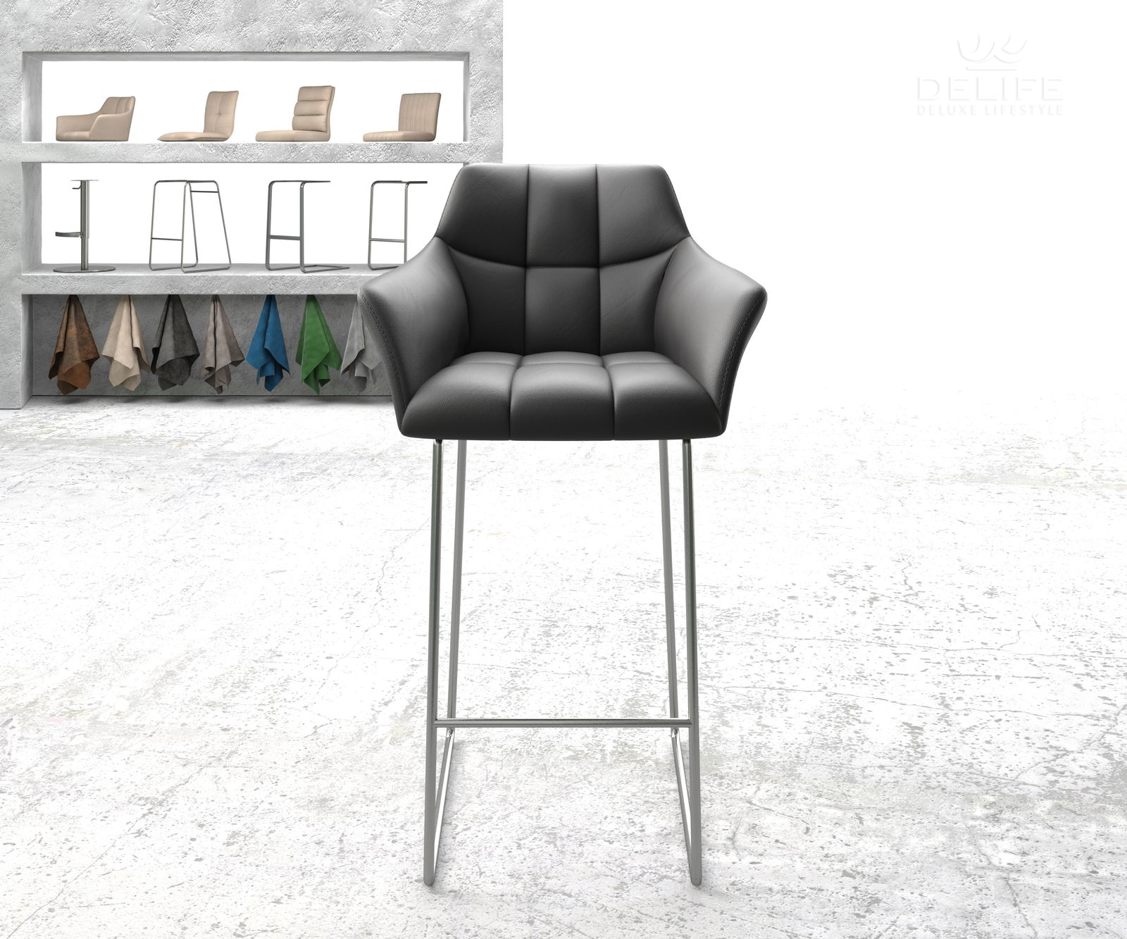 Barska stolica Yulo, Materijal: Koža