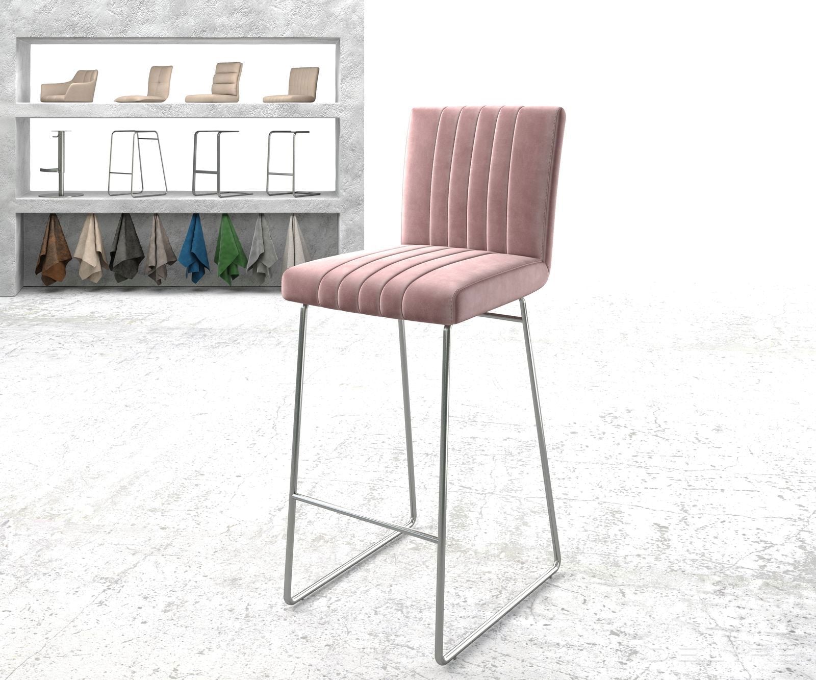 Barska stolica Luiga, Materijal: Baršun