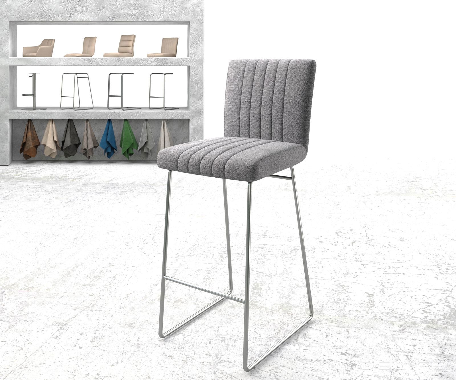 Barska stolica Luiga, Materijal: Strukturirana tkanina