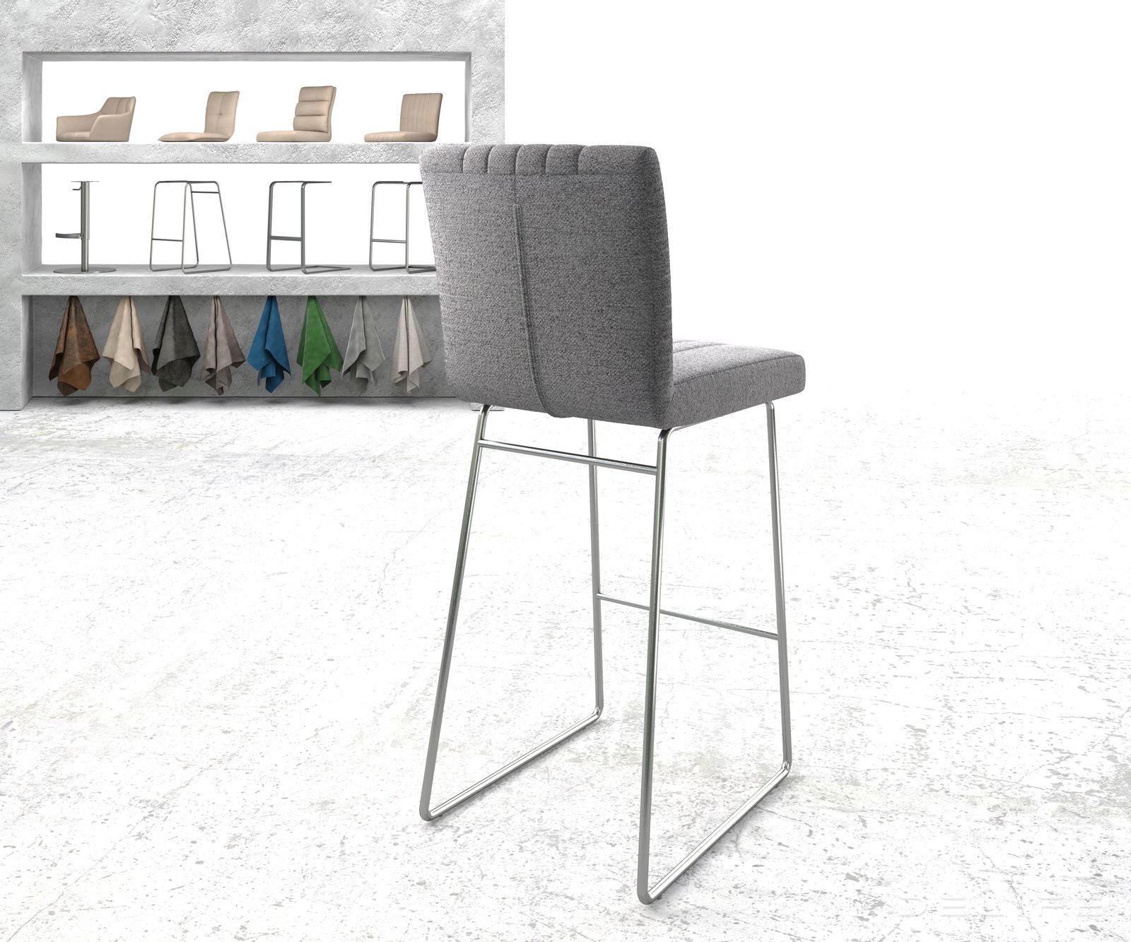 Barska stolica Luiga, Materijal: Strukturirana tkanina