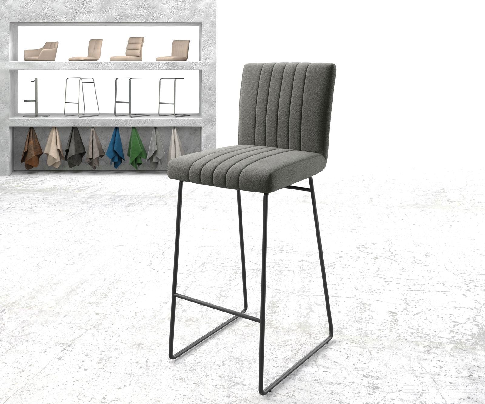 Barska stolica Luiga, Materijal: Strukturirana tkanina