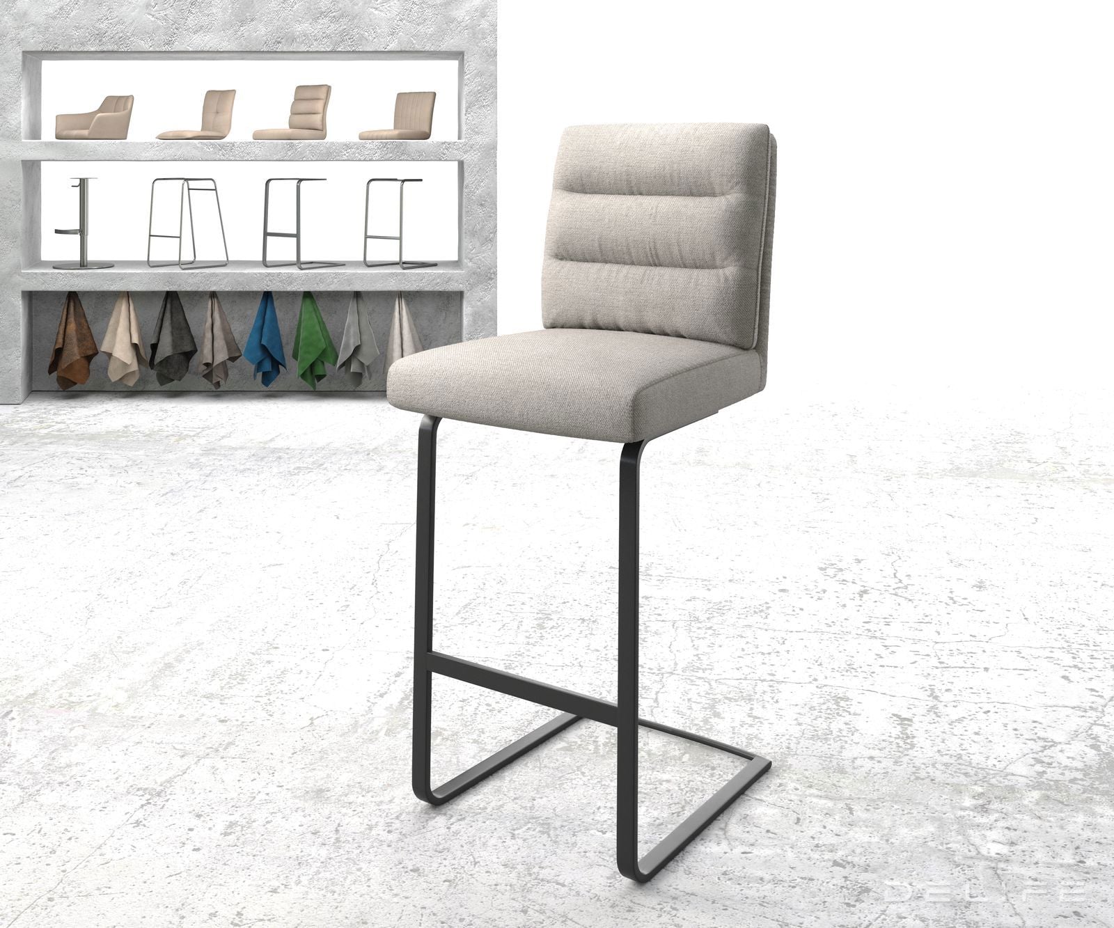 Barska stolica Pela, Materijal: Ravno tkanje