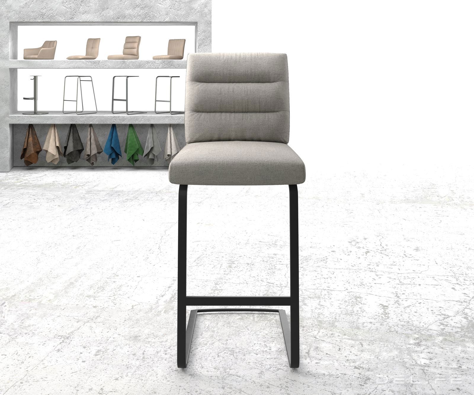 Barska stolica Pela, Materijal: Ravno tkanje