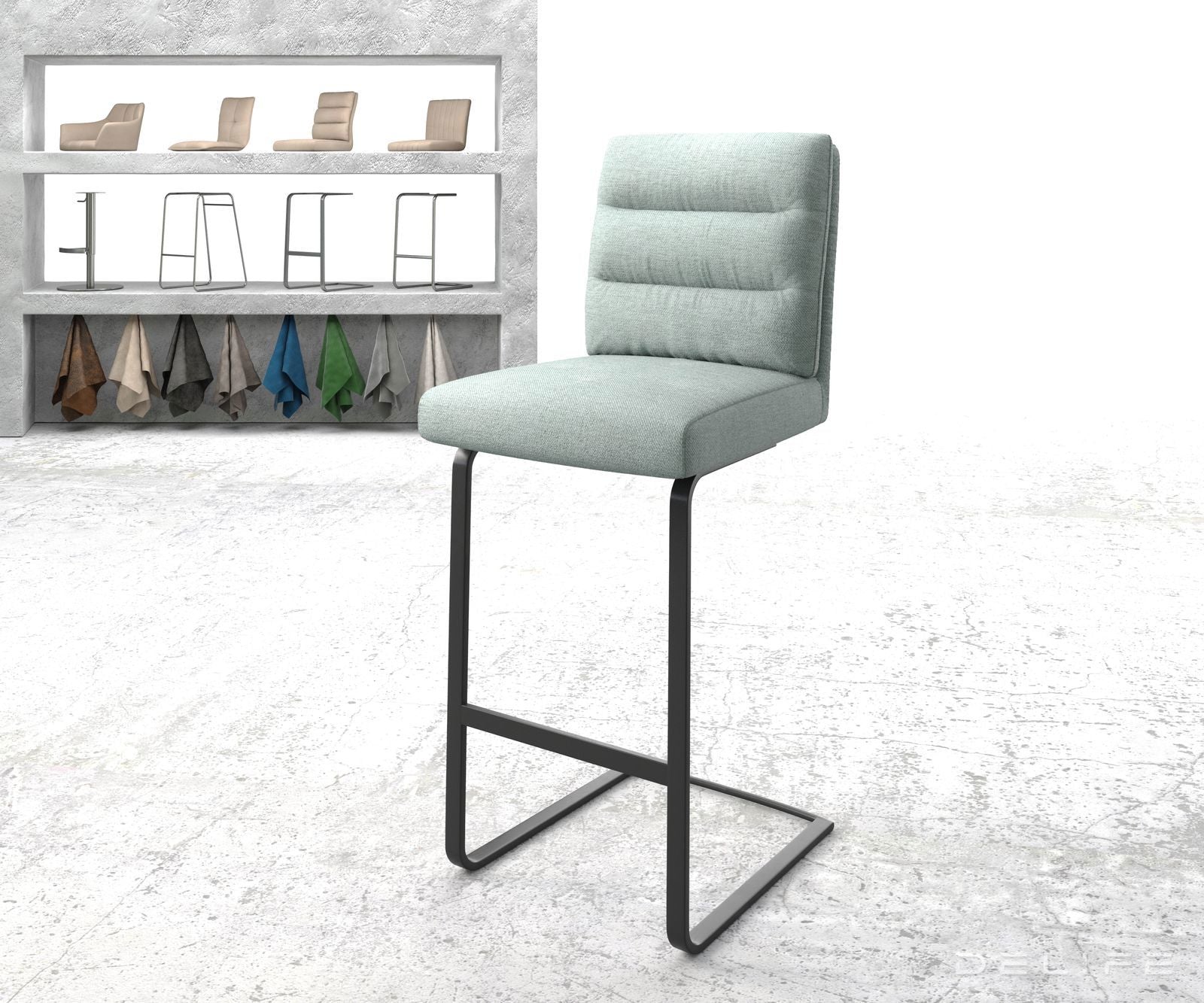 Barska stolica Pela, Materijal: Ravno tkanje